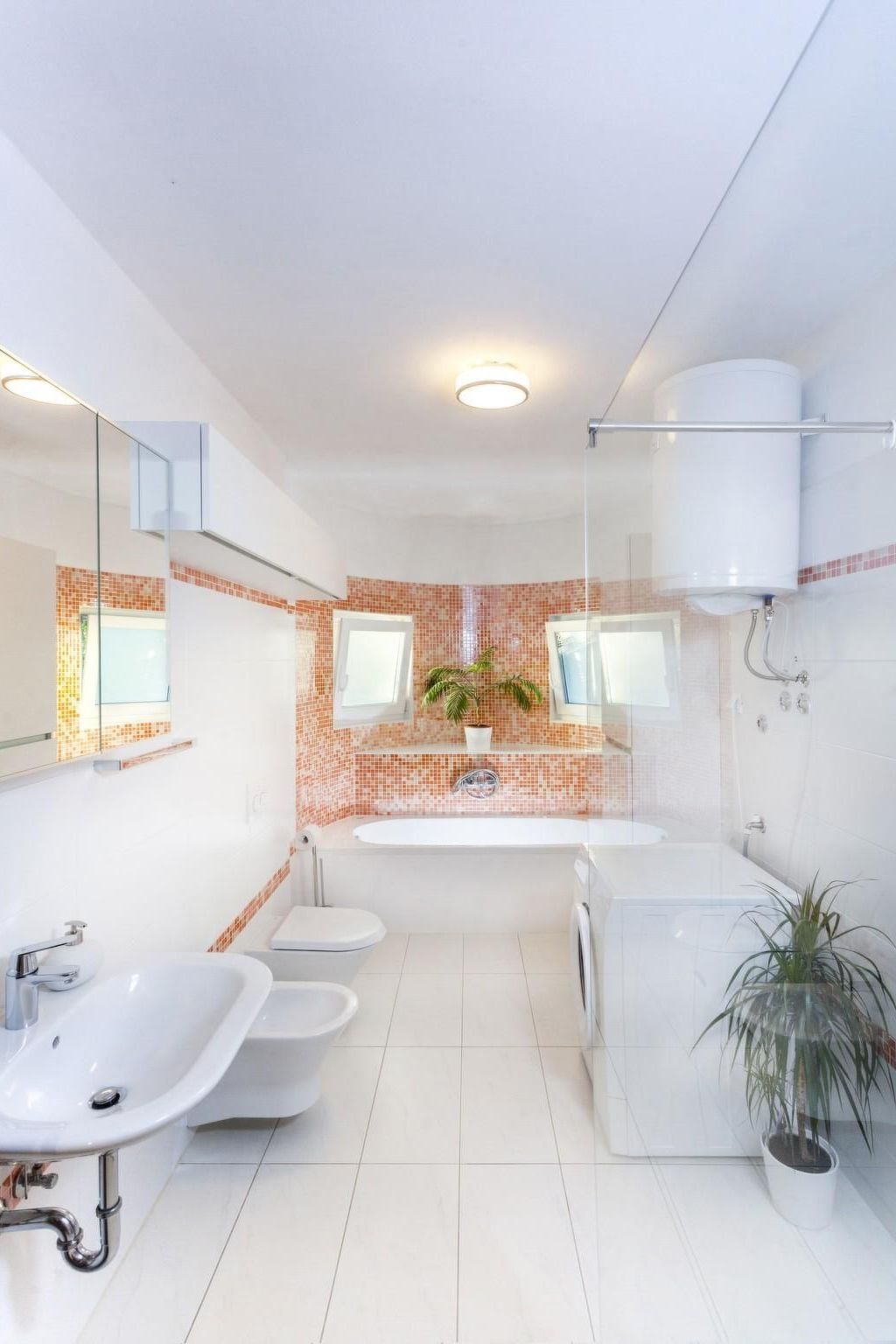 In Vintijan mit Großem Whirlpool-Inside