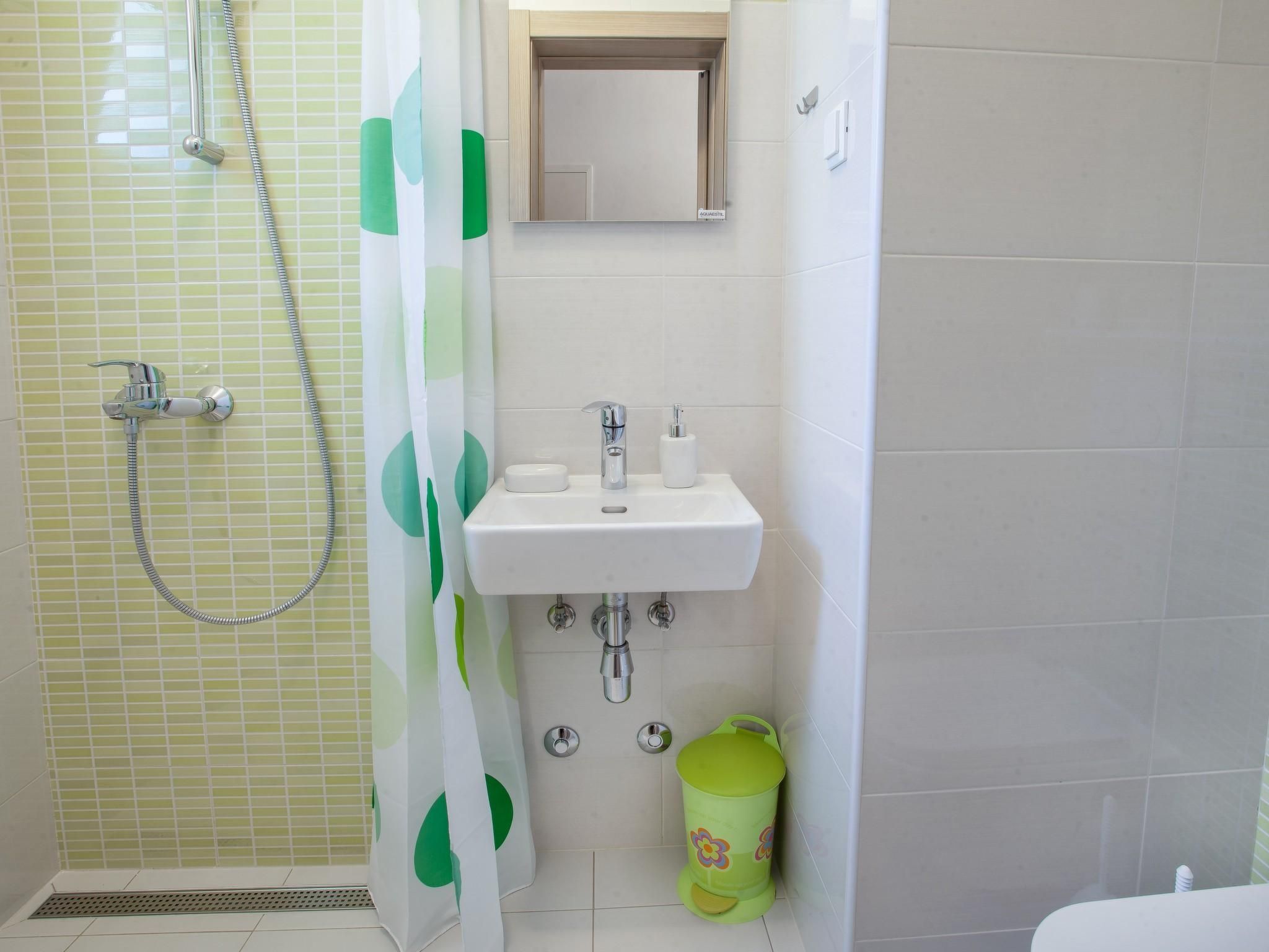 In Vintijan mit Großem Whirlpool-Inside