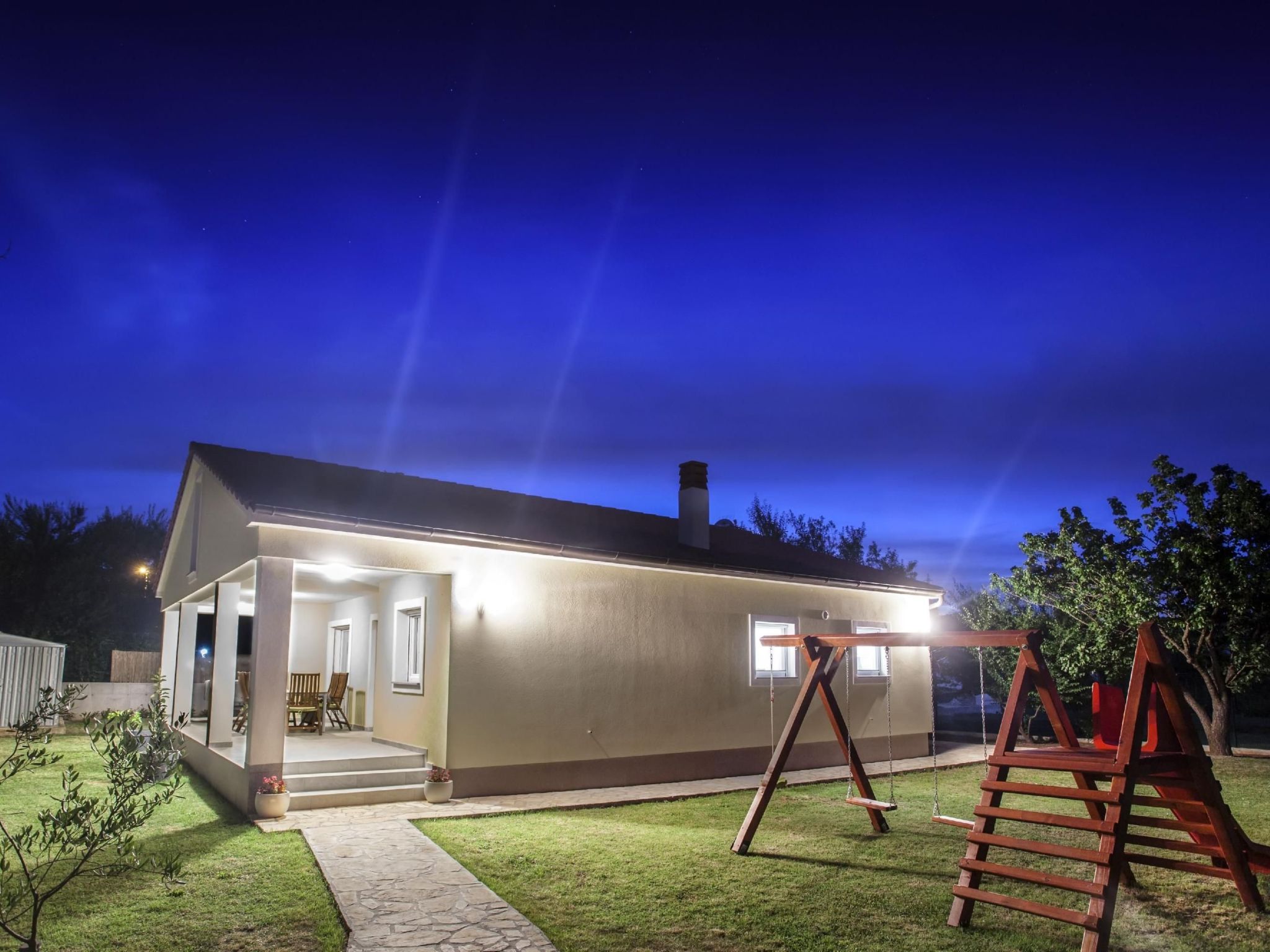 In Vintijan mit Großem Whirlpool-Outside