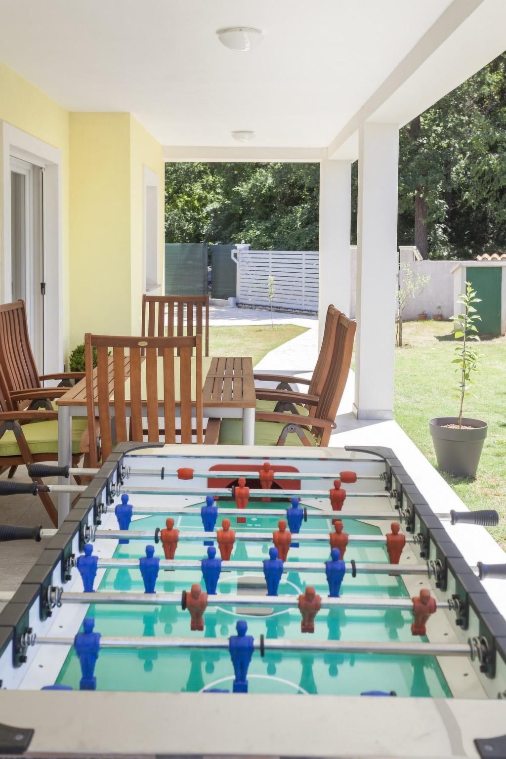 In Vintijan mit Großem Whirlpool-Outside