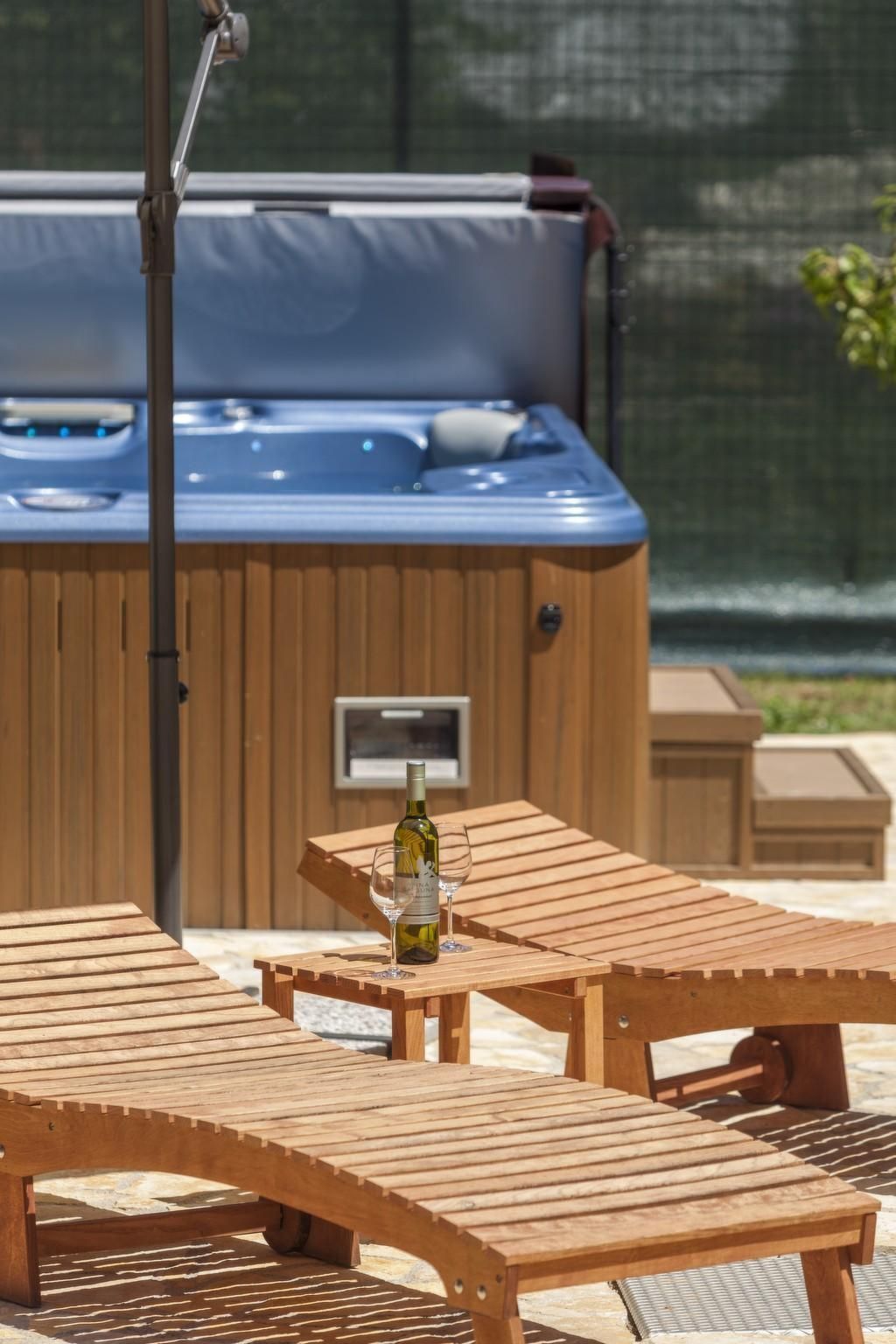 Photo of in Vintijan mit Großem Whirlpool