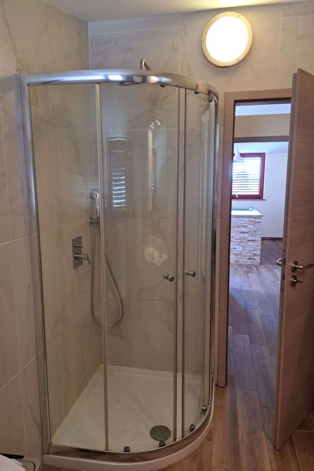 Apartment mit drei Schlafzimmern und Meerblick-Inside