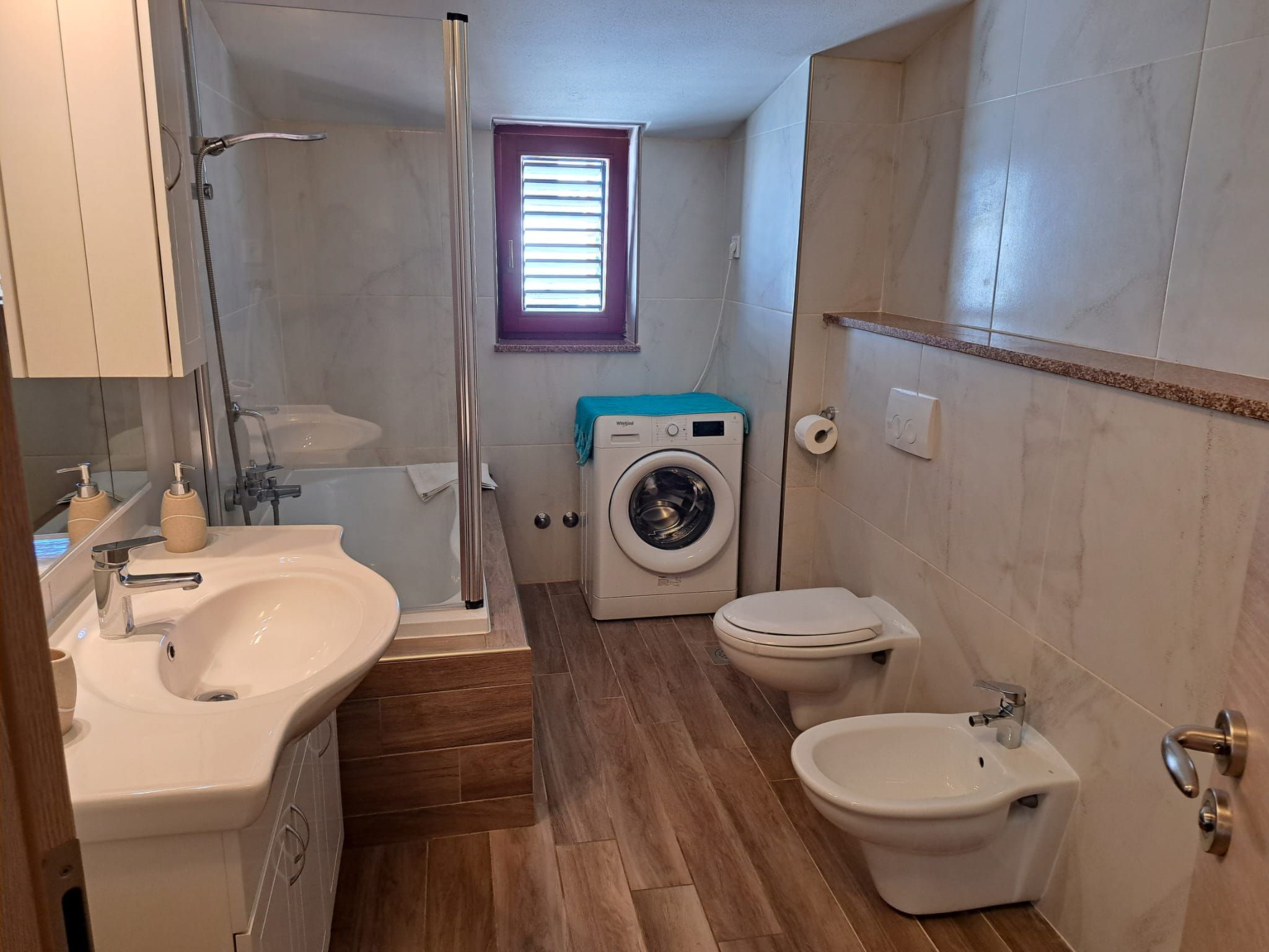 Apartment mit drei Schlafzimmern und Meerblick-Inside