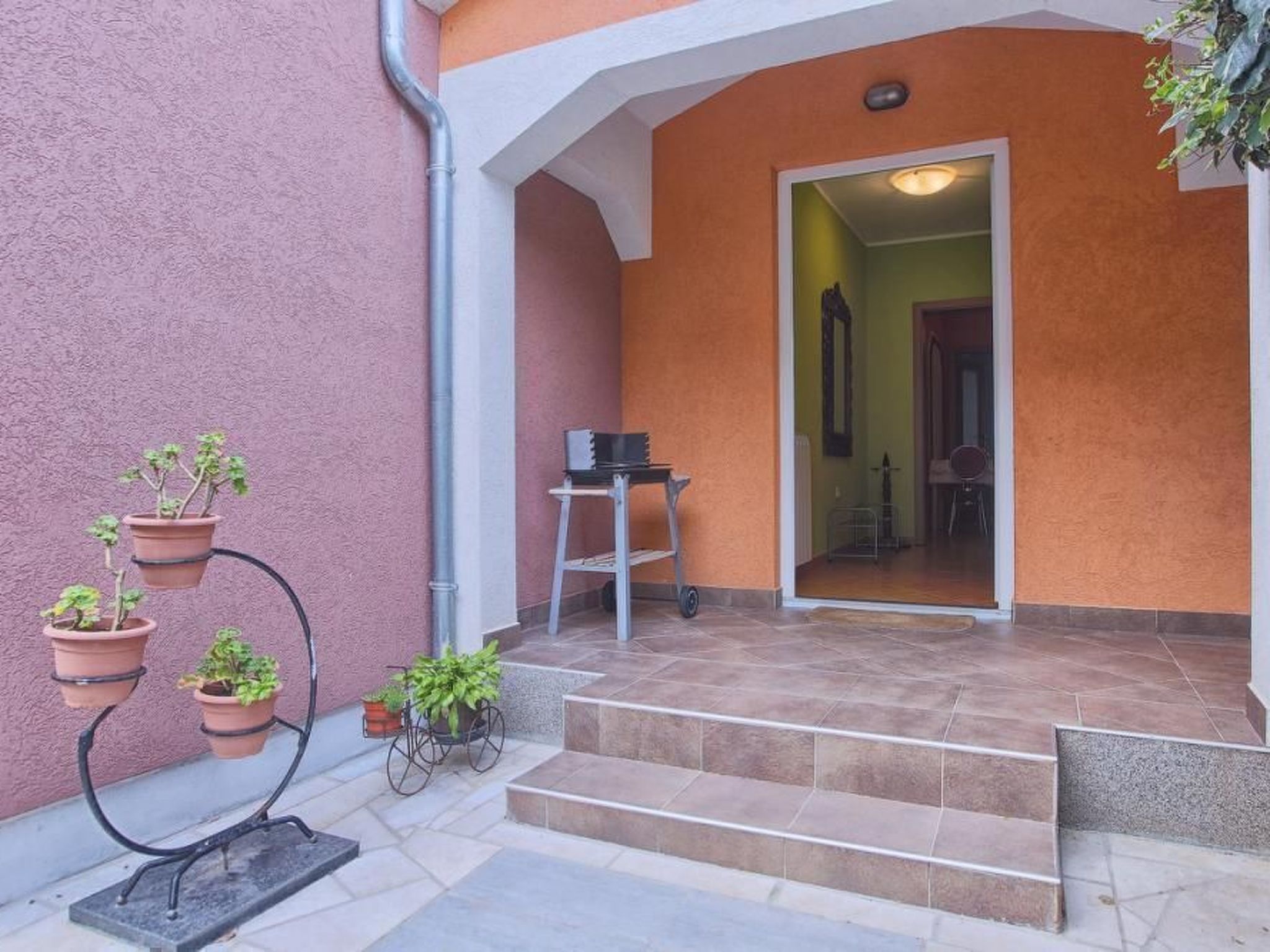 "Arijana1" mit privater Terrasse-Binnen