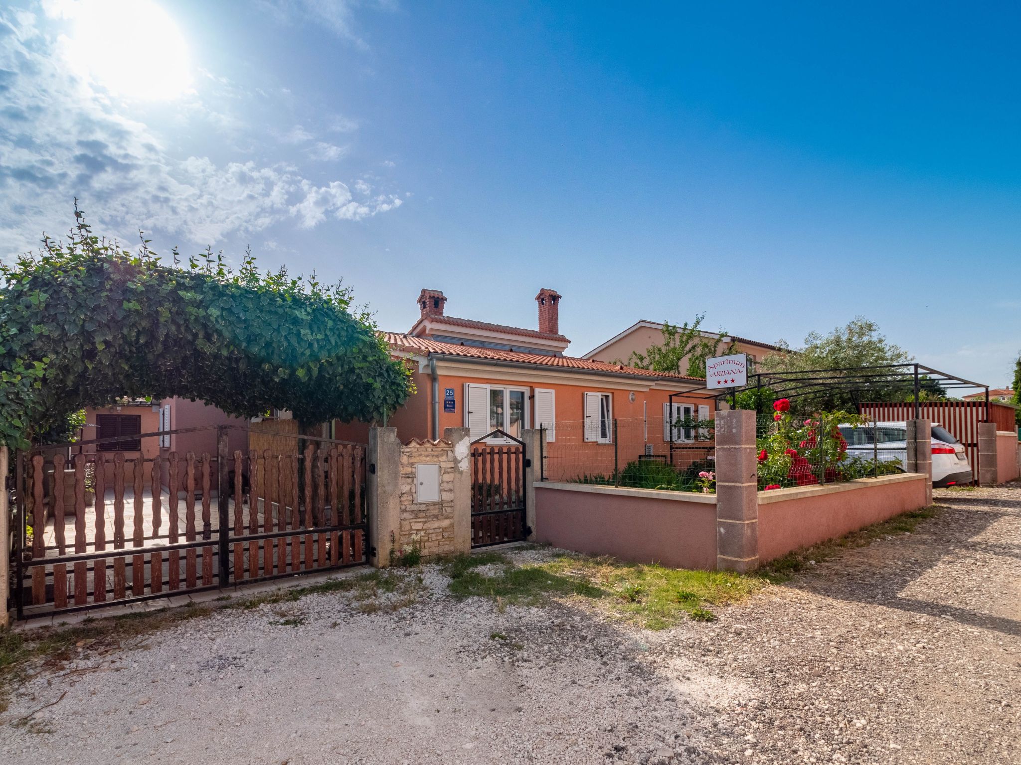 "Arijana1" mit privater Terrasse-Binnen