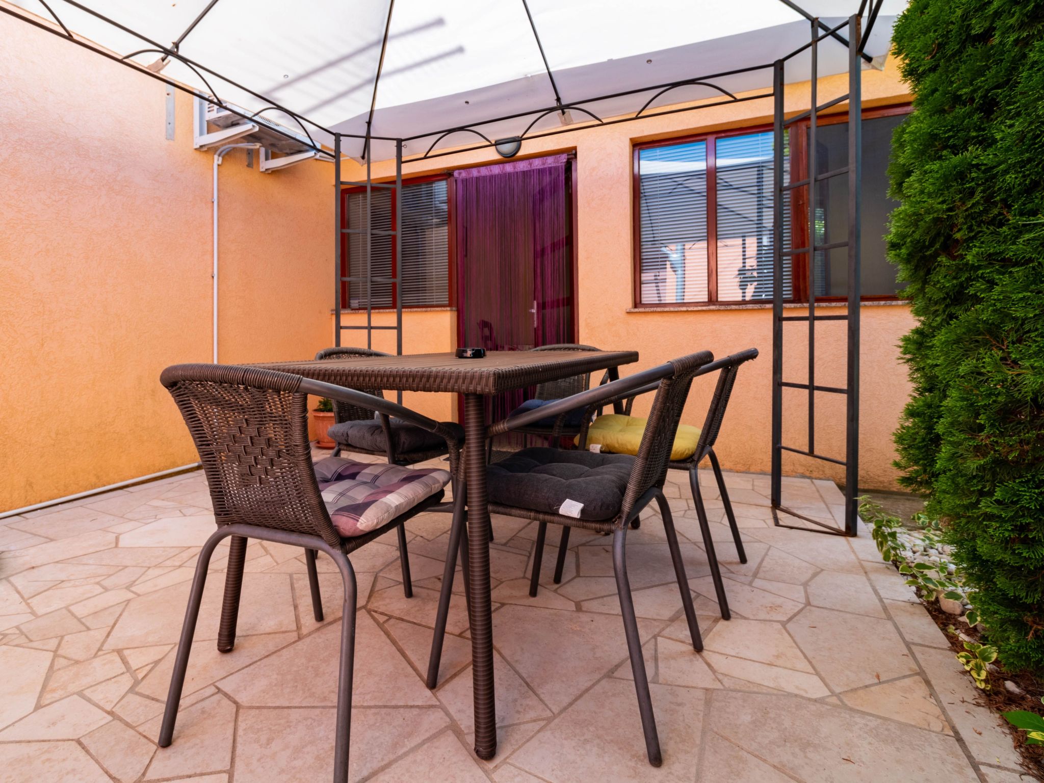 Apartment "Arijana2" mit privater Terrasse-Binnen