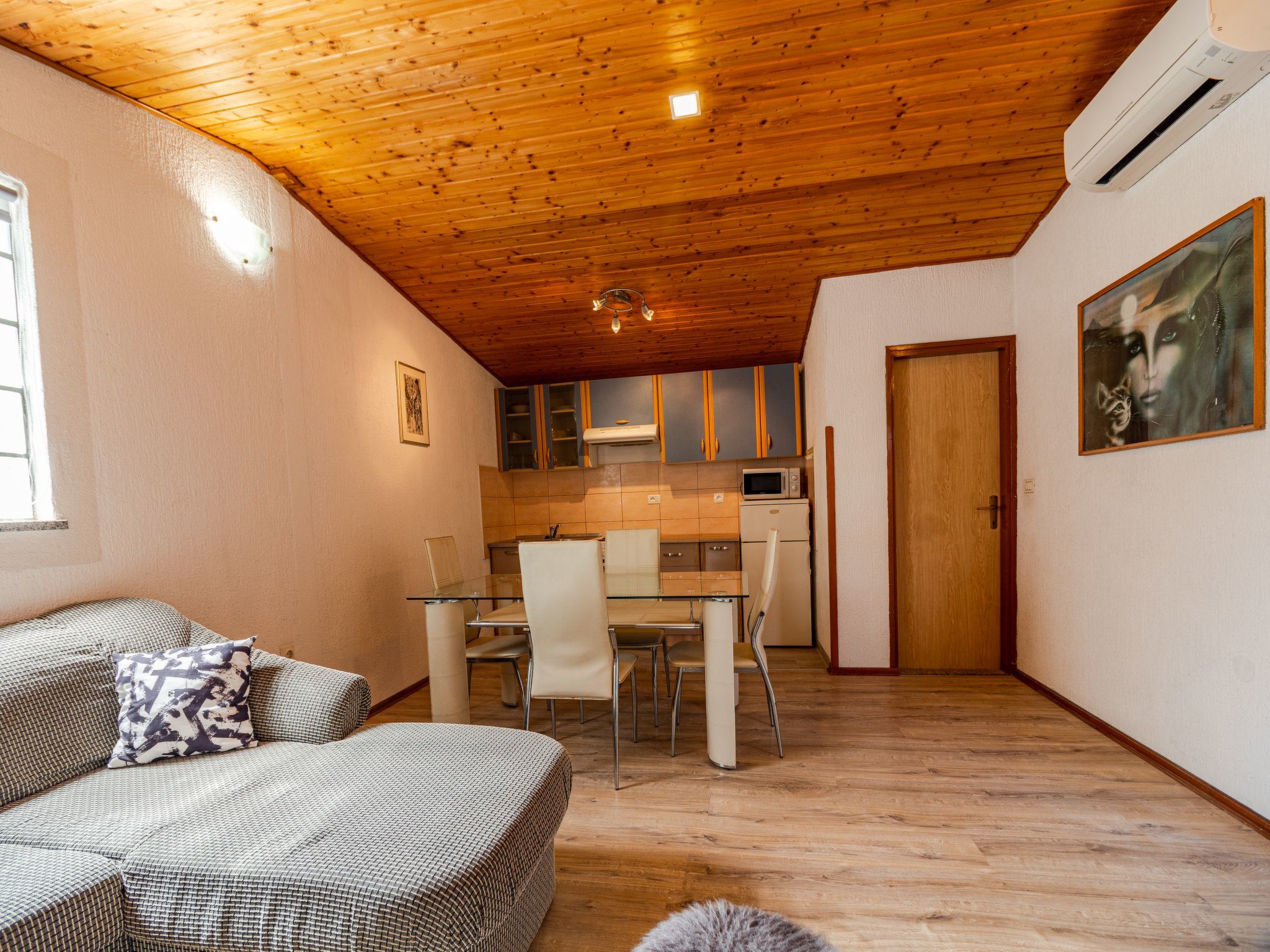 Apartment "Arijana2" mit privater Terrasse-Binnen