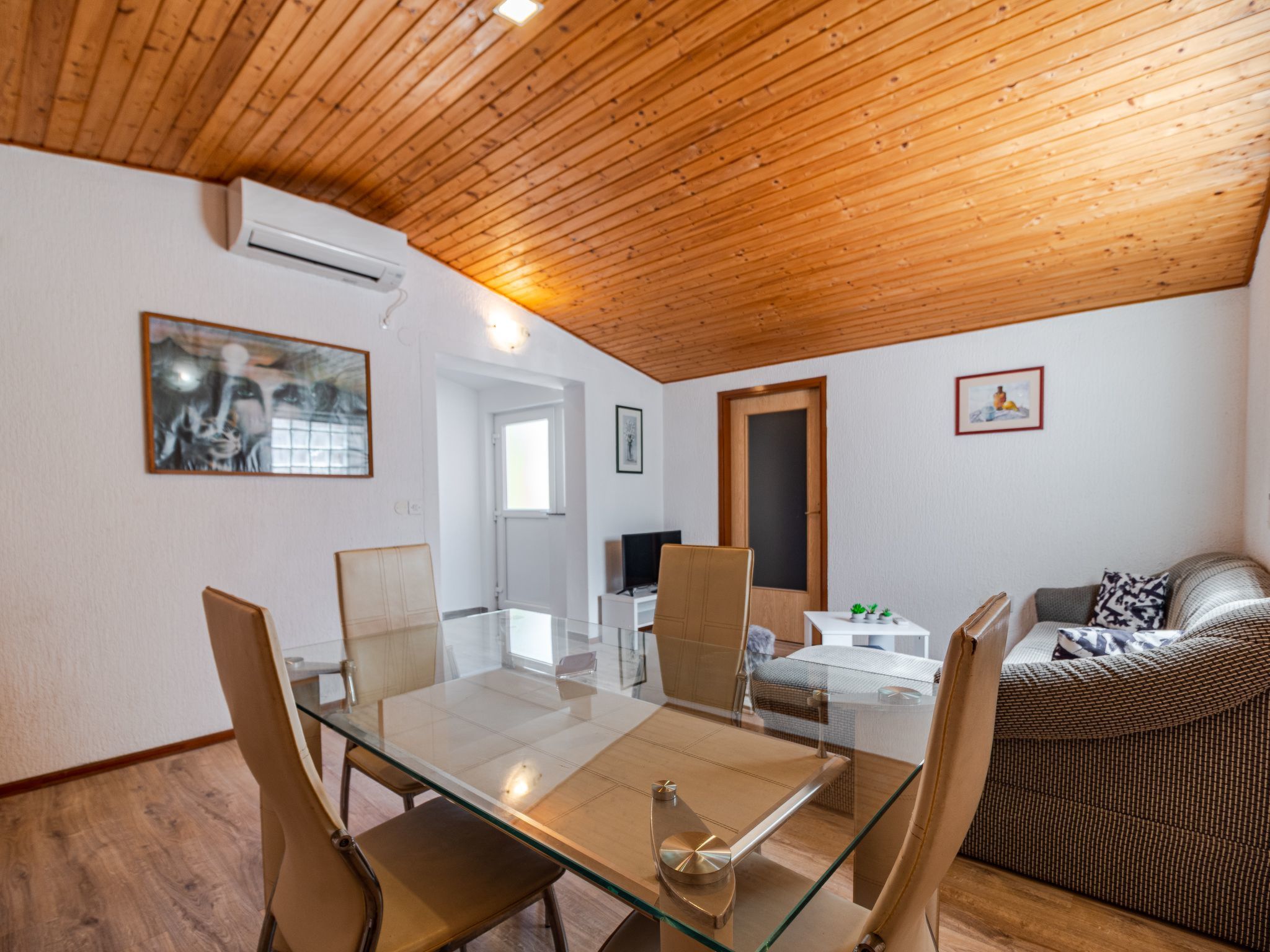 Apartment "Arijana2" mit privater Terrasse-Binnen