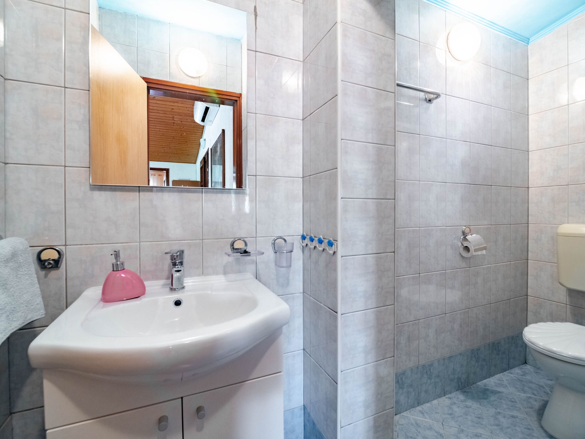 Apartment "Arijana2" mit privater Terrasse-Binnen