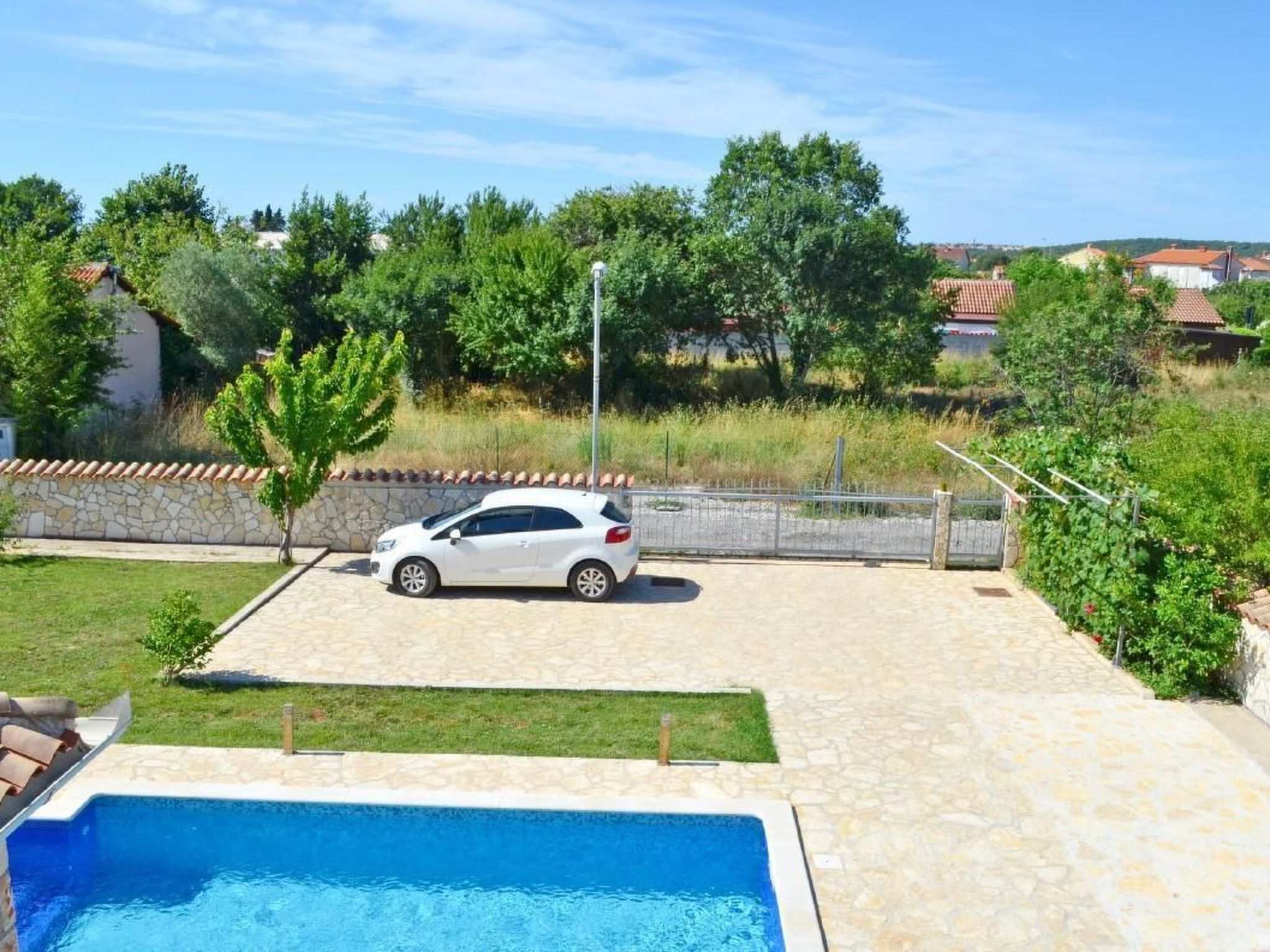 Gemütliches Ferienhaus in Medulin mit Großer Terrasse-Dehors