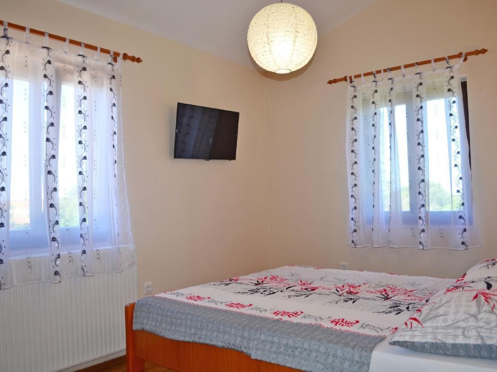 Photo of Gemütliches Ferienhaus in Medulin mit Großer Terrasse