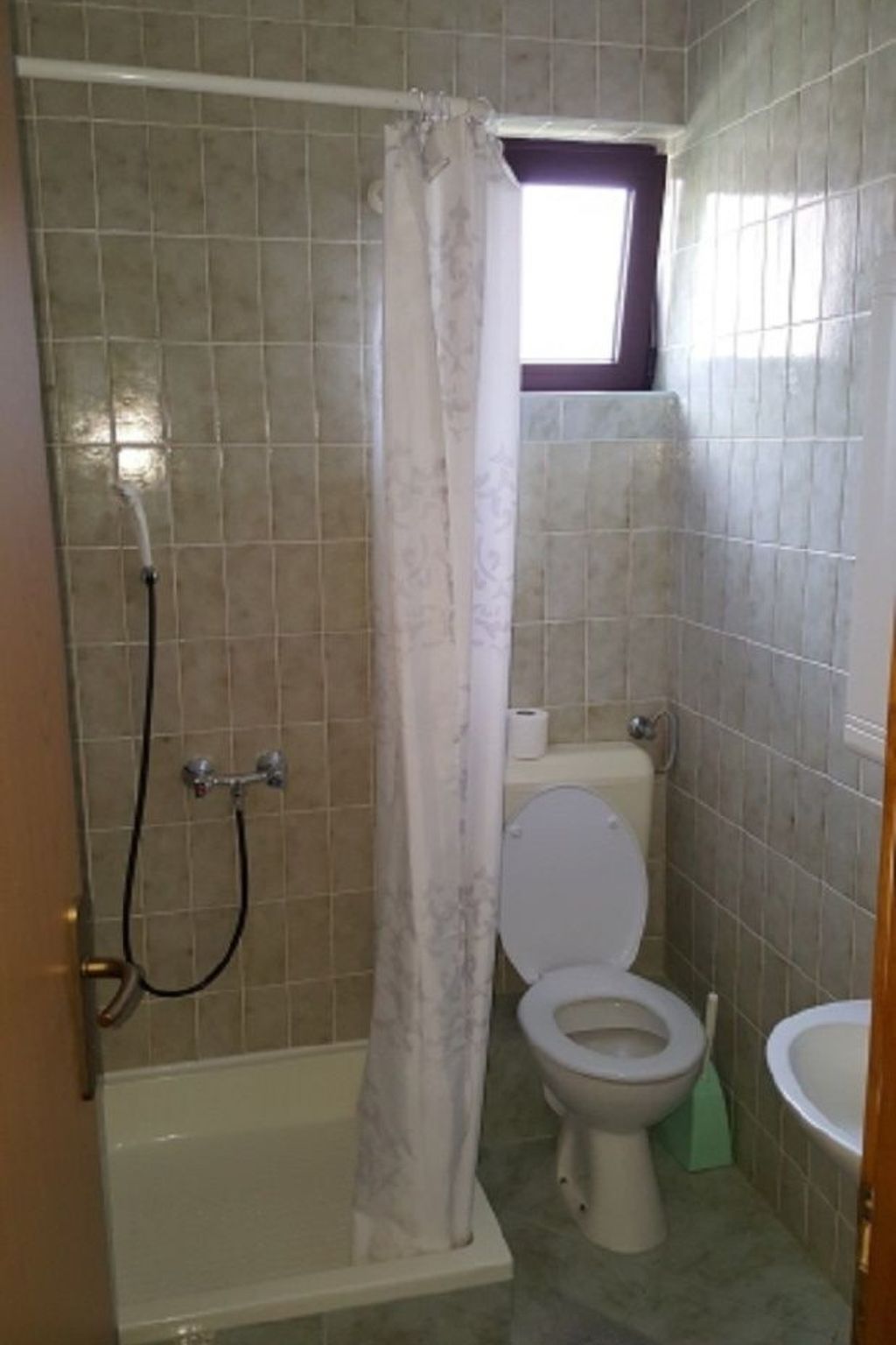 Hübsche Ferienwohnung mit geräumigem Balkon-Binnen