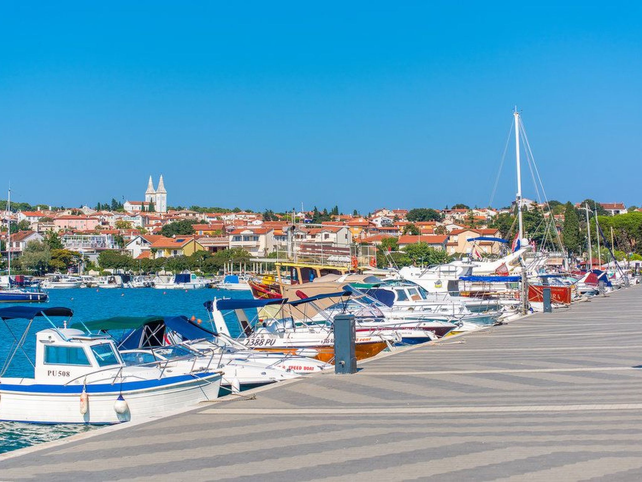 "Danijela" mit Terrasse-Buiten