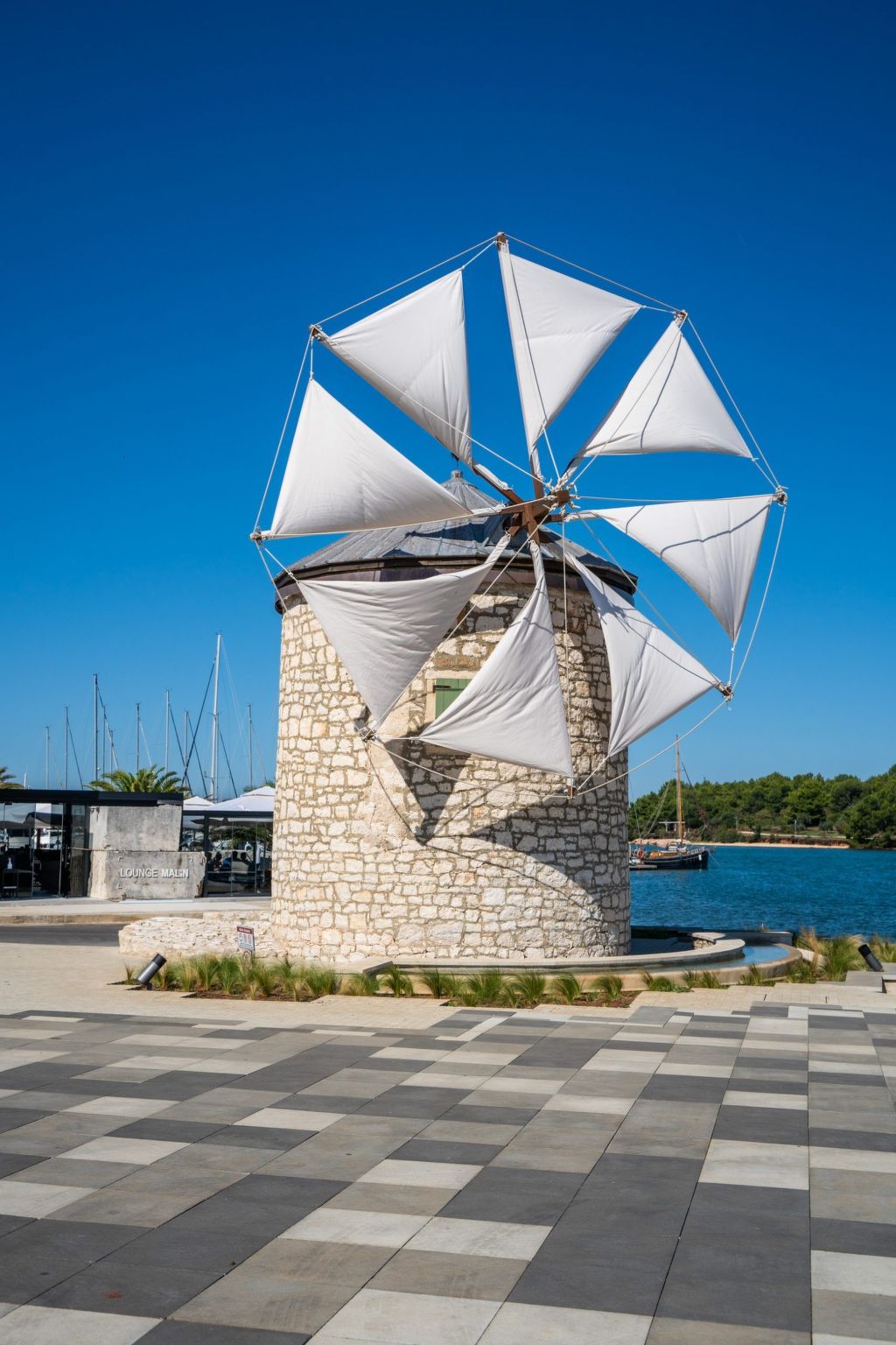 "Danijela" mit Terrasse-Buiten