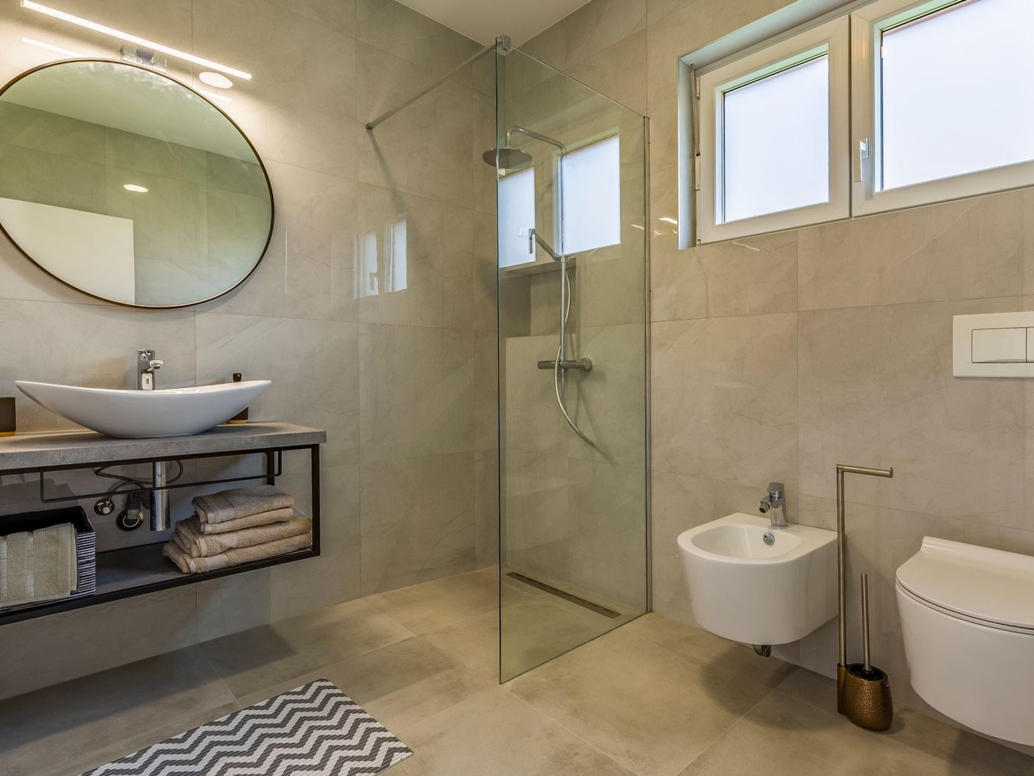 De lux "Villa Bieca", in der Nähe des Sandstrandes-Drinnen