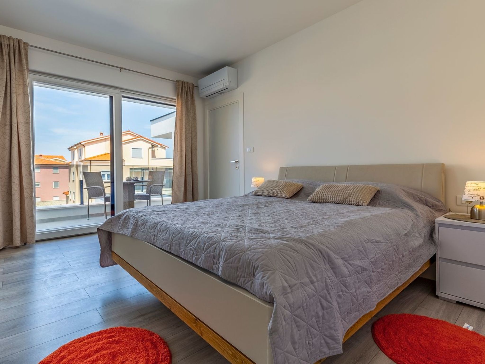 De lux "Villa Bieca", in der Nähe des Sandstrandes-Drinnen