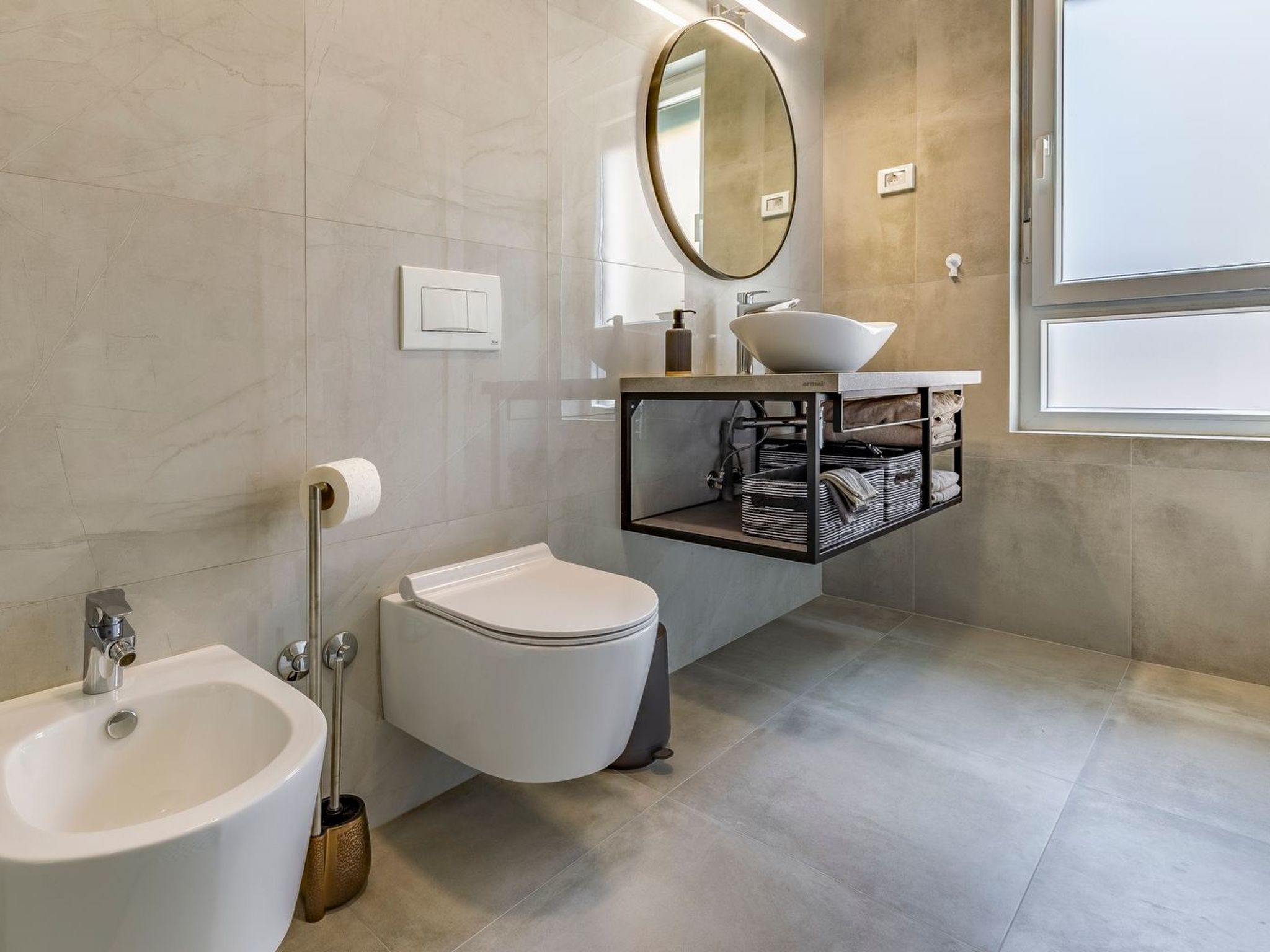 De lux "Villa Bieca", in der Nähe des Sandstrandes-Drinnen