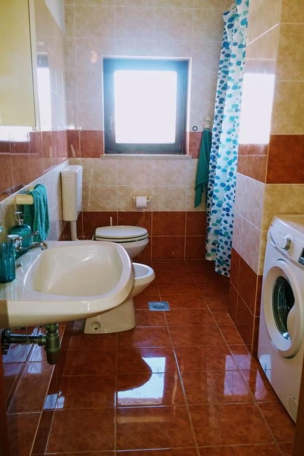 Wohnung mit Balkon-Image-tags.info