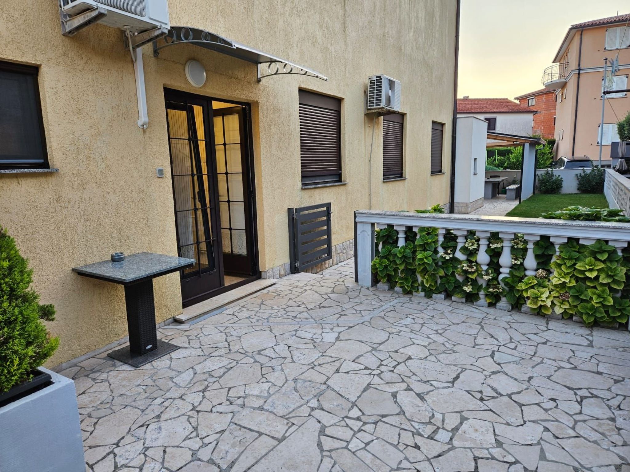 "Second" mit Terrasse Apartment in Medulin