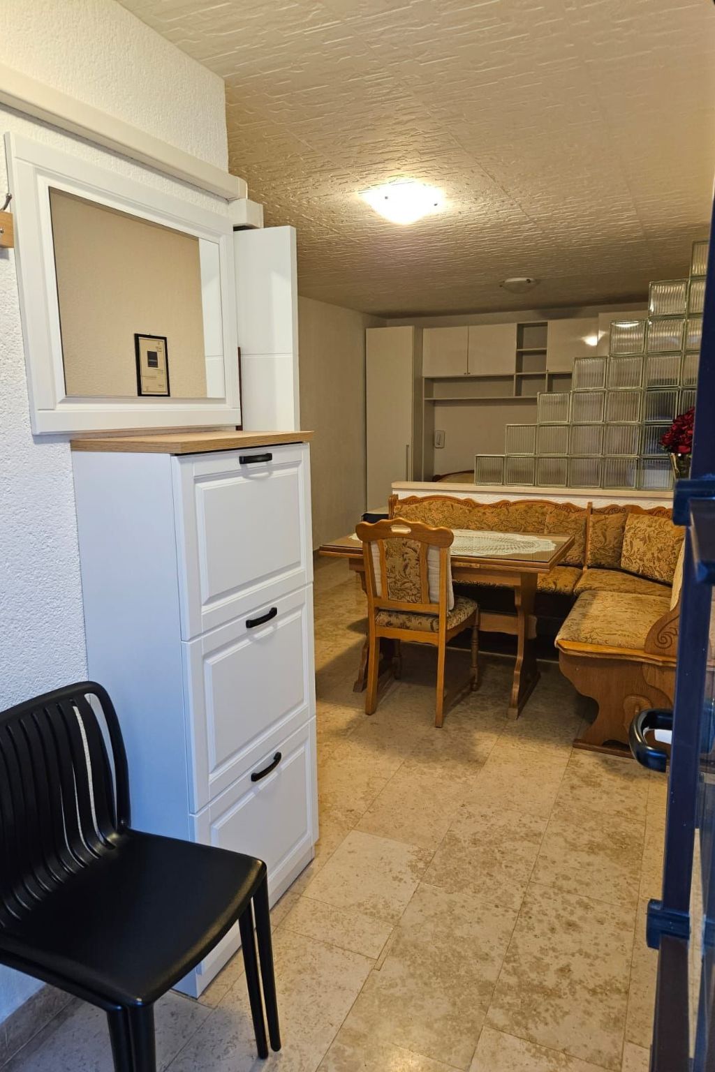 Photo of "Second" mit Terrasse