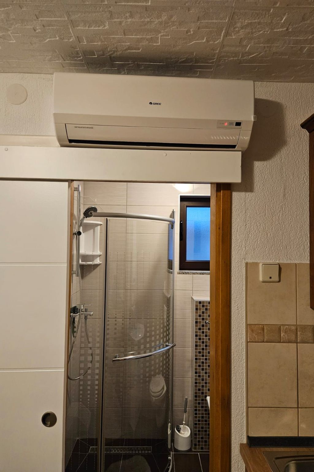 Photo of "Second" mit Terrasse