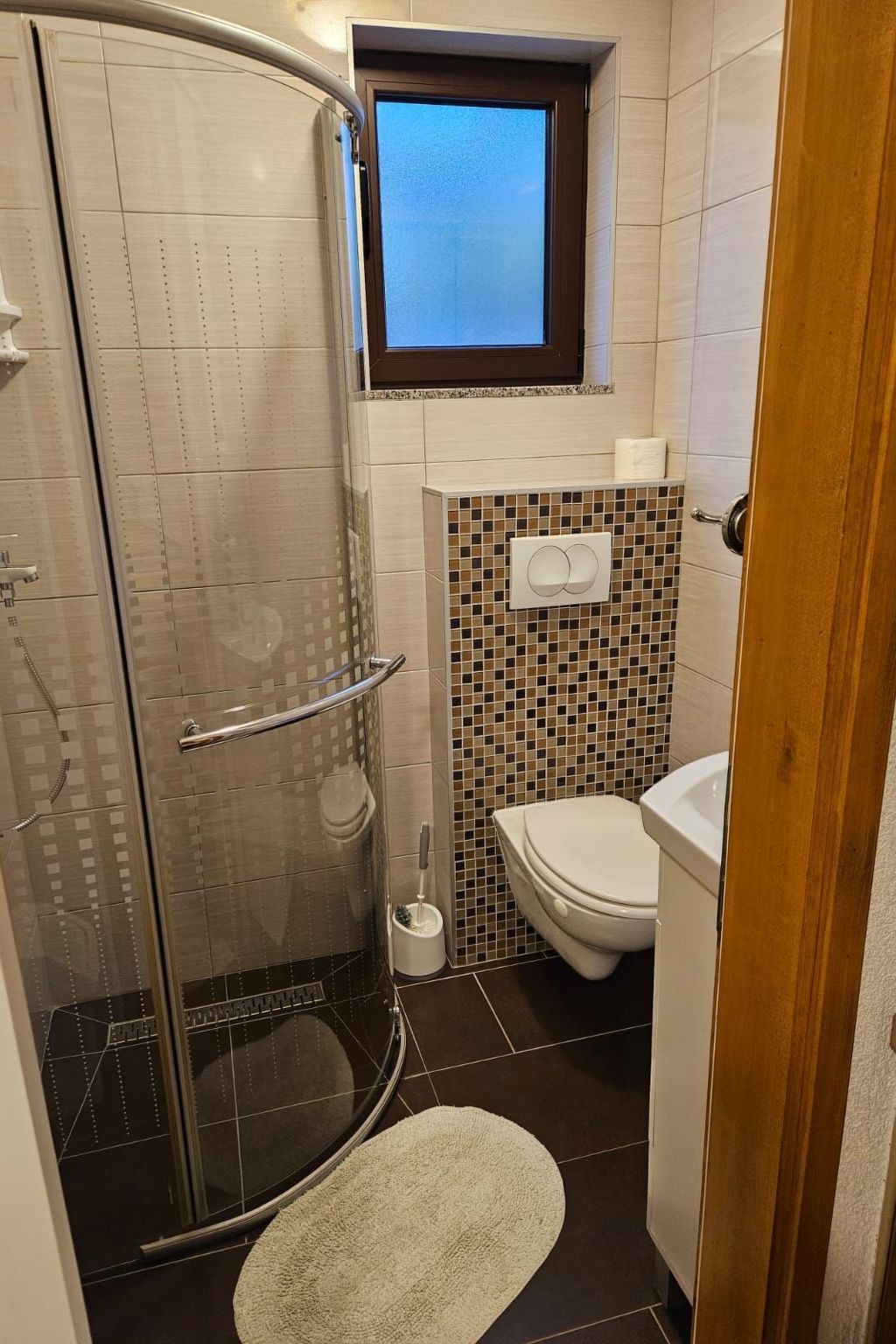 Photo of "Second" mit Terrasse