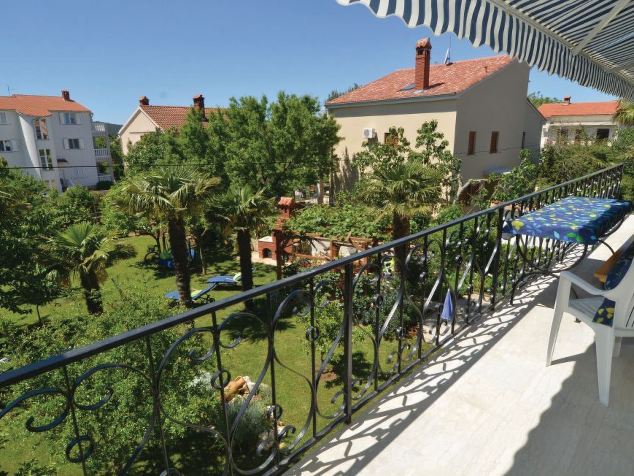 Photo of Geräumige Wohnung in Medulin mit privatem Parkplatz