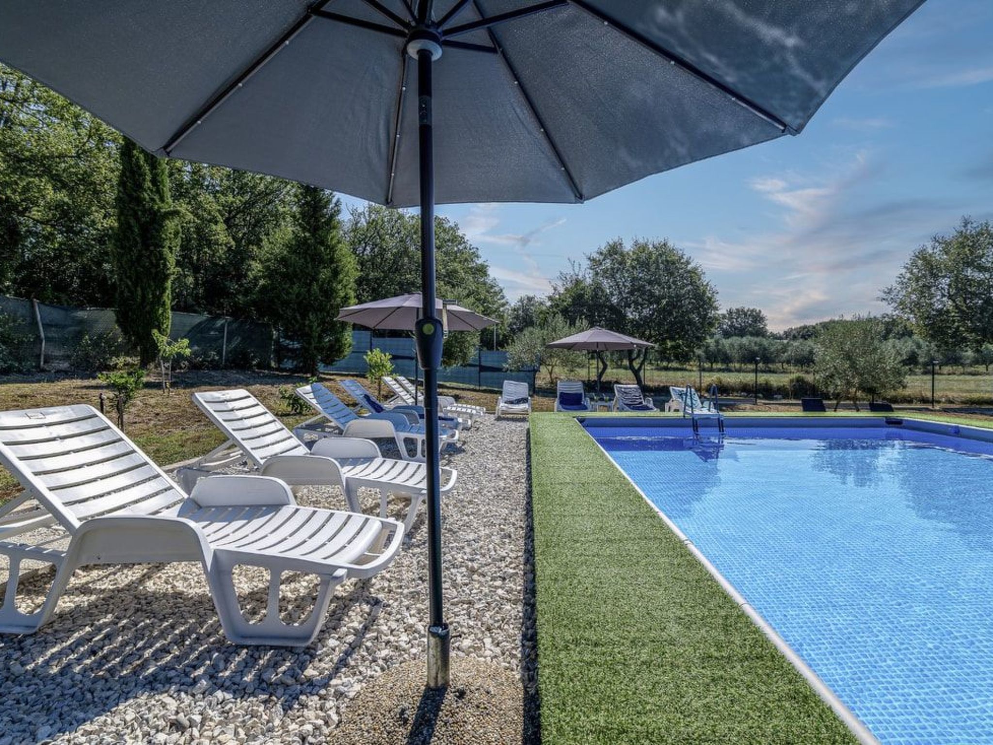 Photo of Charmantes Ferienhaus in Medulin, mit Pool...