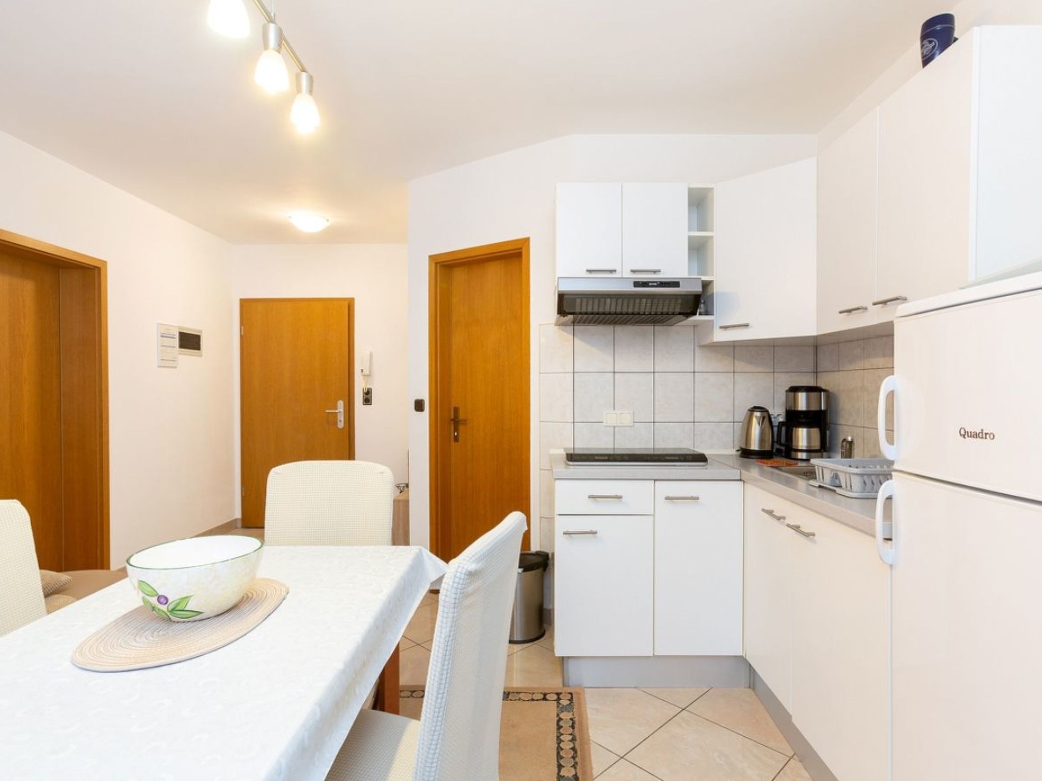 Photo of in der Nähe des Sandstrandes