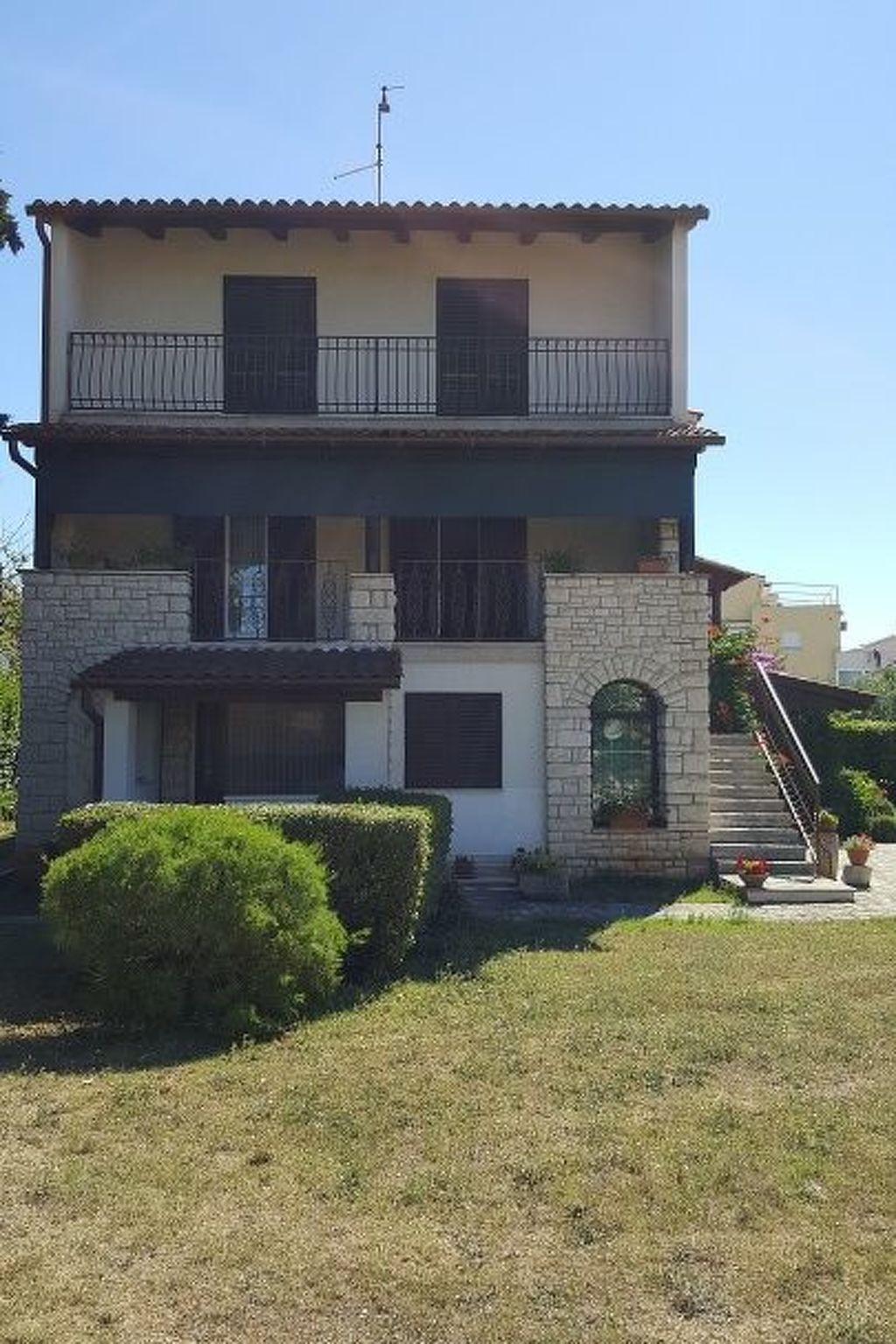 Wohnung in Medulin mit privatem Parkplatz-Dehors
