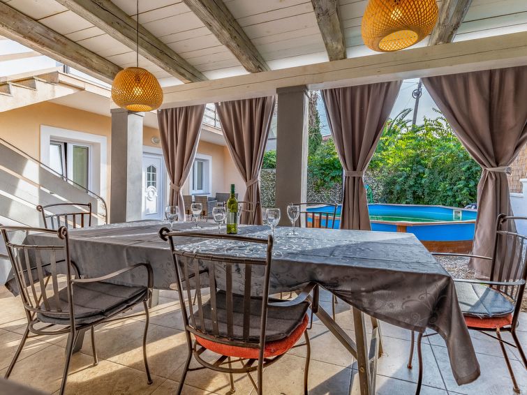 Villa Agneza Mit Garten, Pool Und Pavillon - Ližnjan