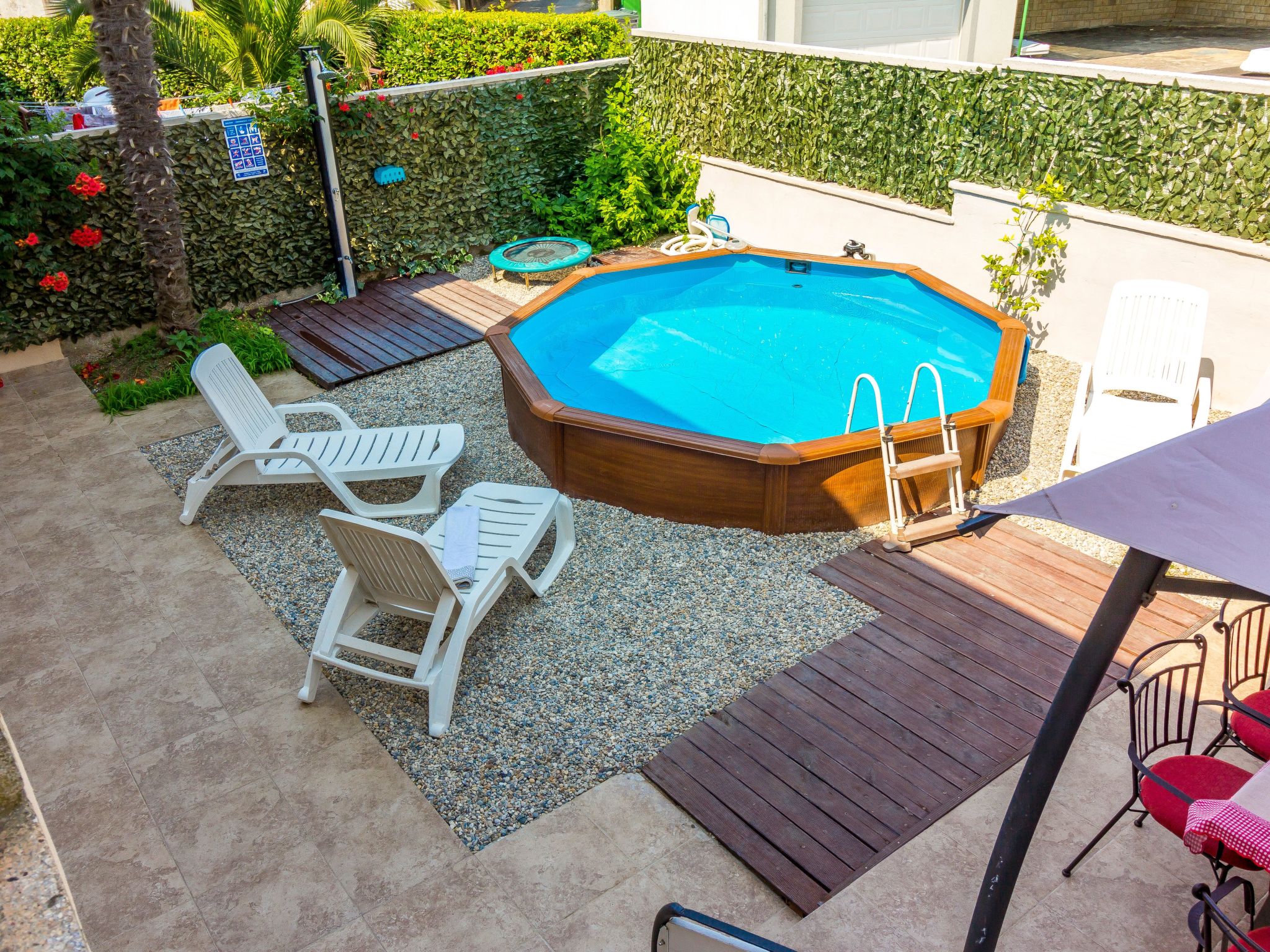 Villa Agneza mit Garten, Pool und Pavillon-Dedans