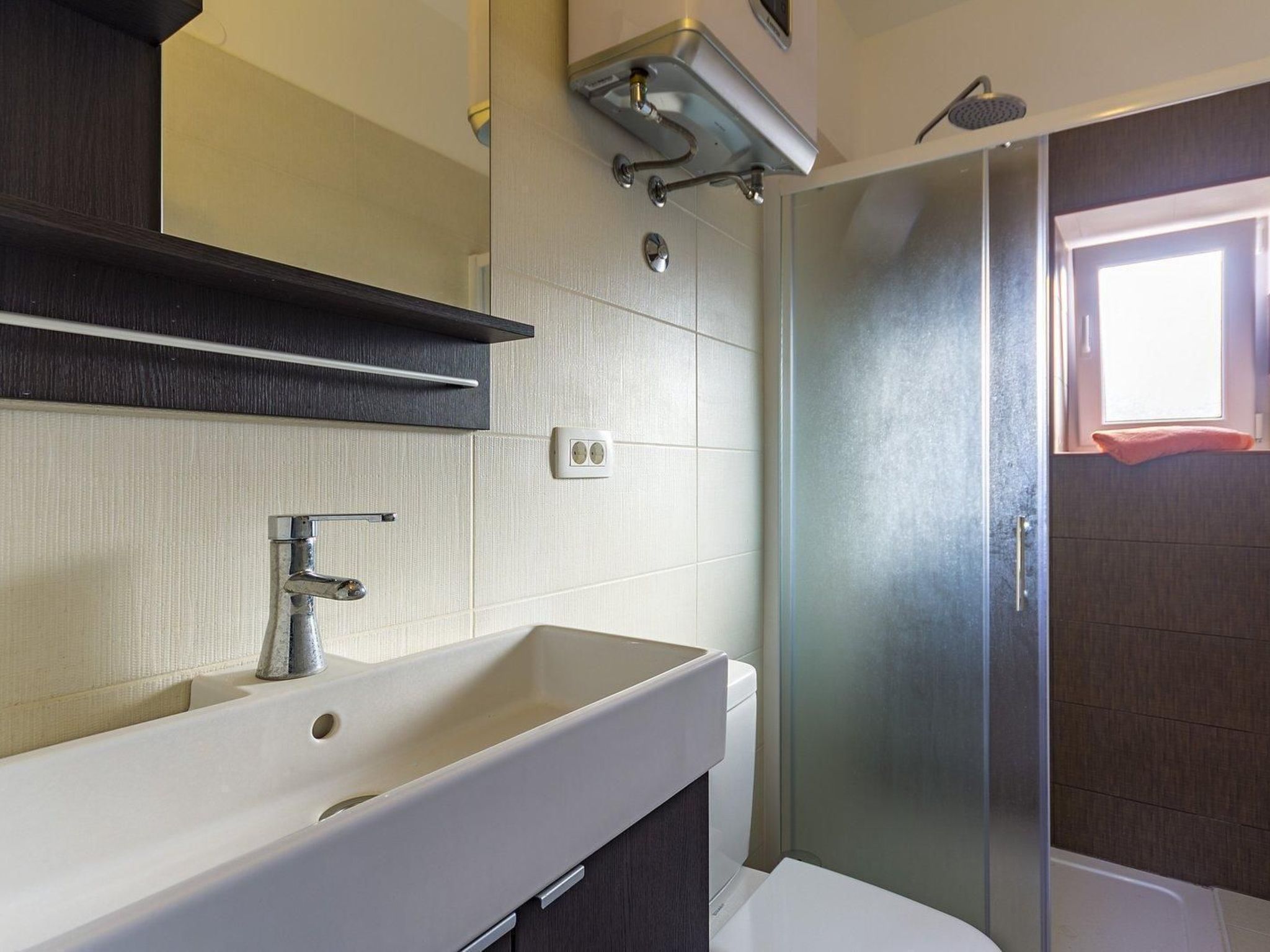 Villa Agneza mit Garten, Pool und Pavillon-Dedans