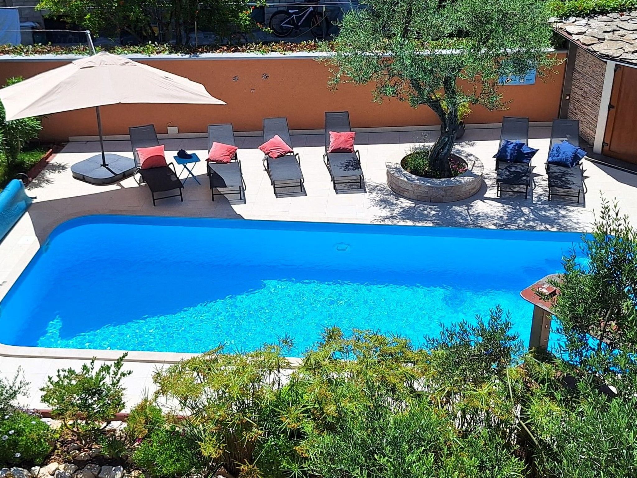 Photo of Urlaub mit Kindern-Ferienwohnung mit Pool