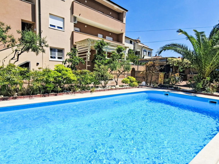 Family Apartment Oros Medulin, With A Pool - Pula