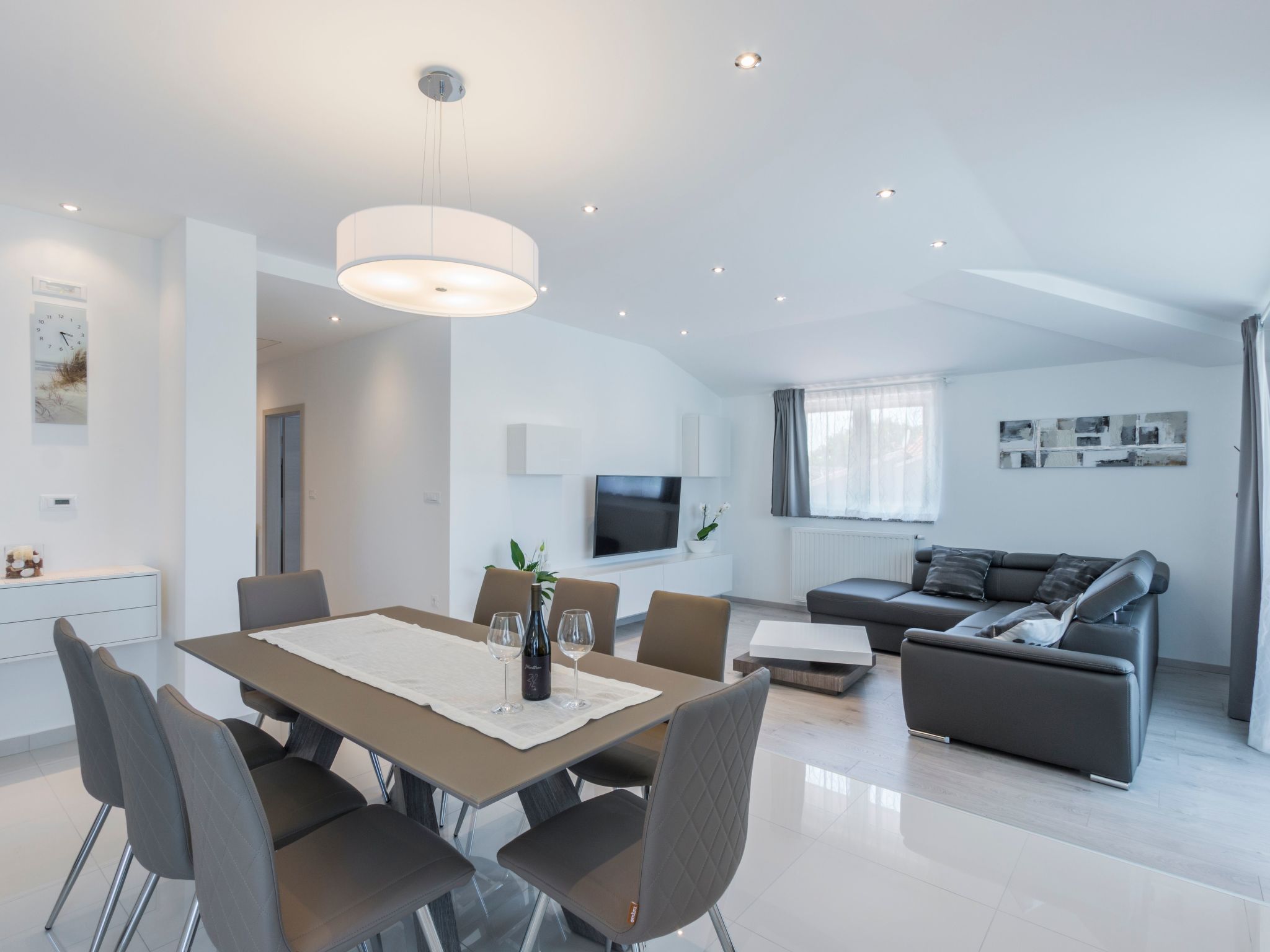 Luxus-Wohnung Igor Attic-Drinnen