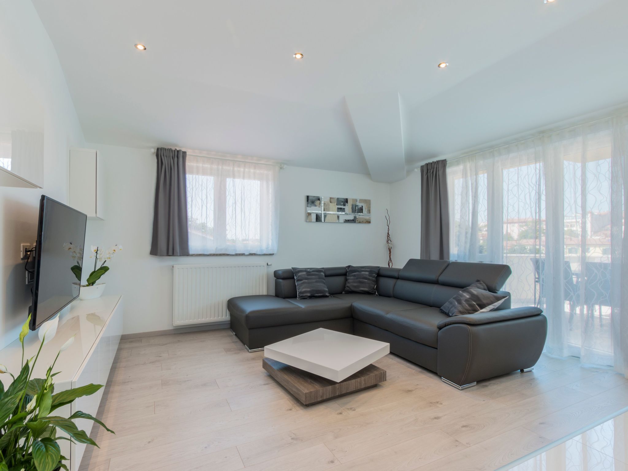 Luxus-Wohnung Igor Attic-Drinnen