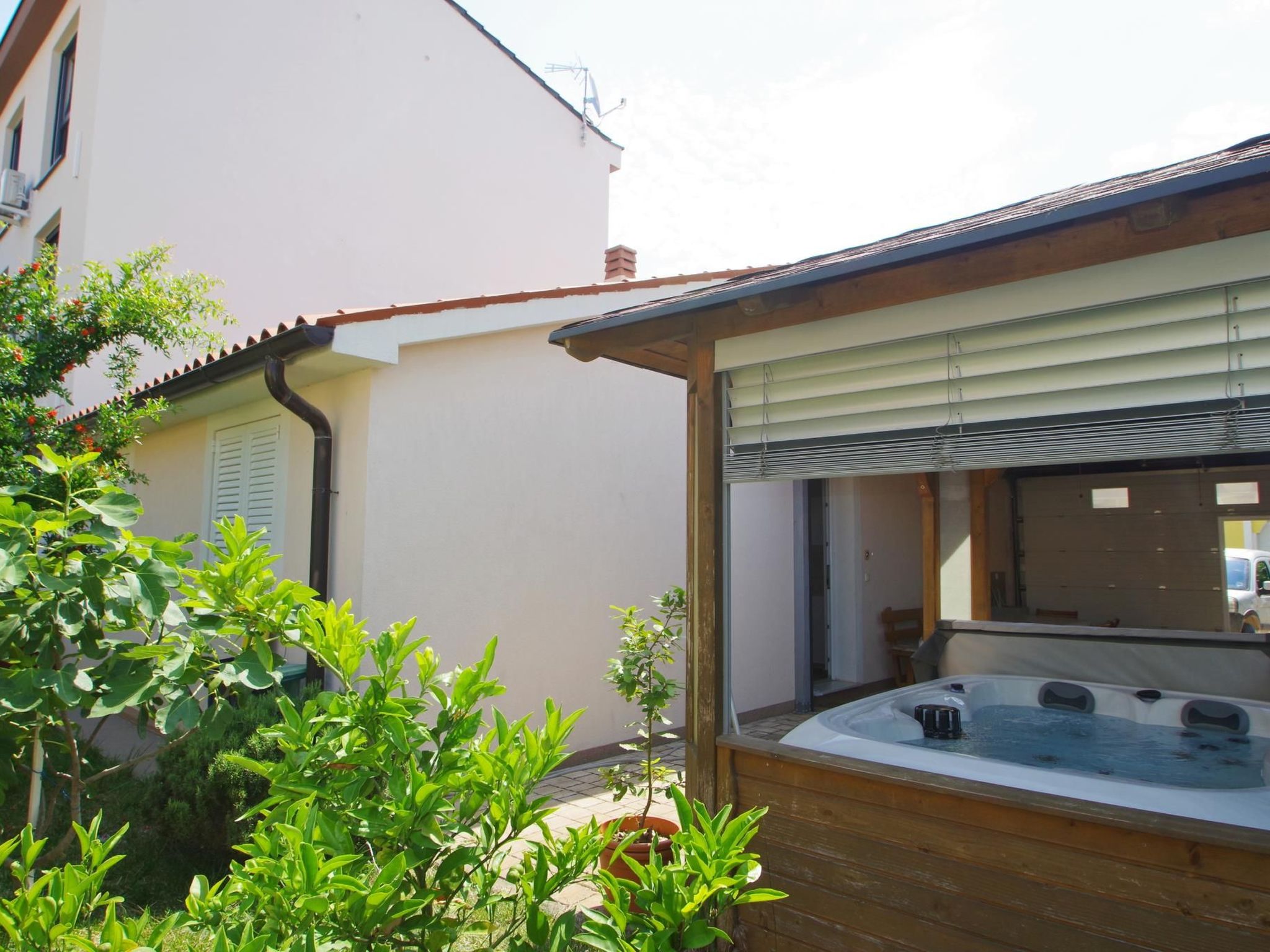 In Medulin, in der Nähe des Strandes-Draußen