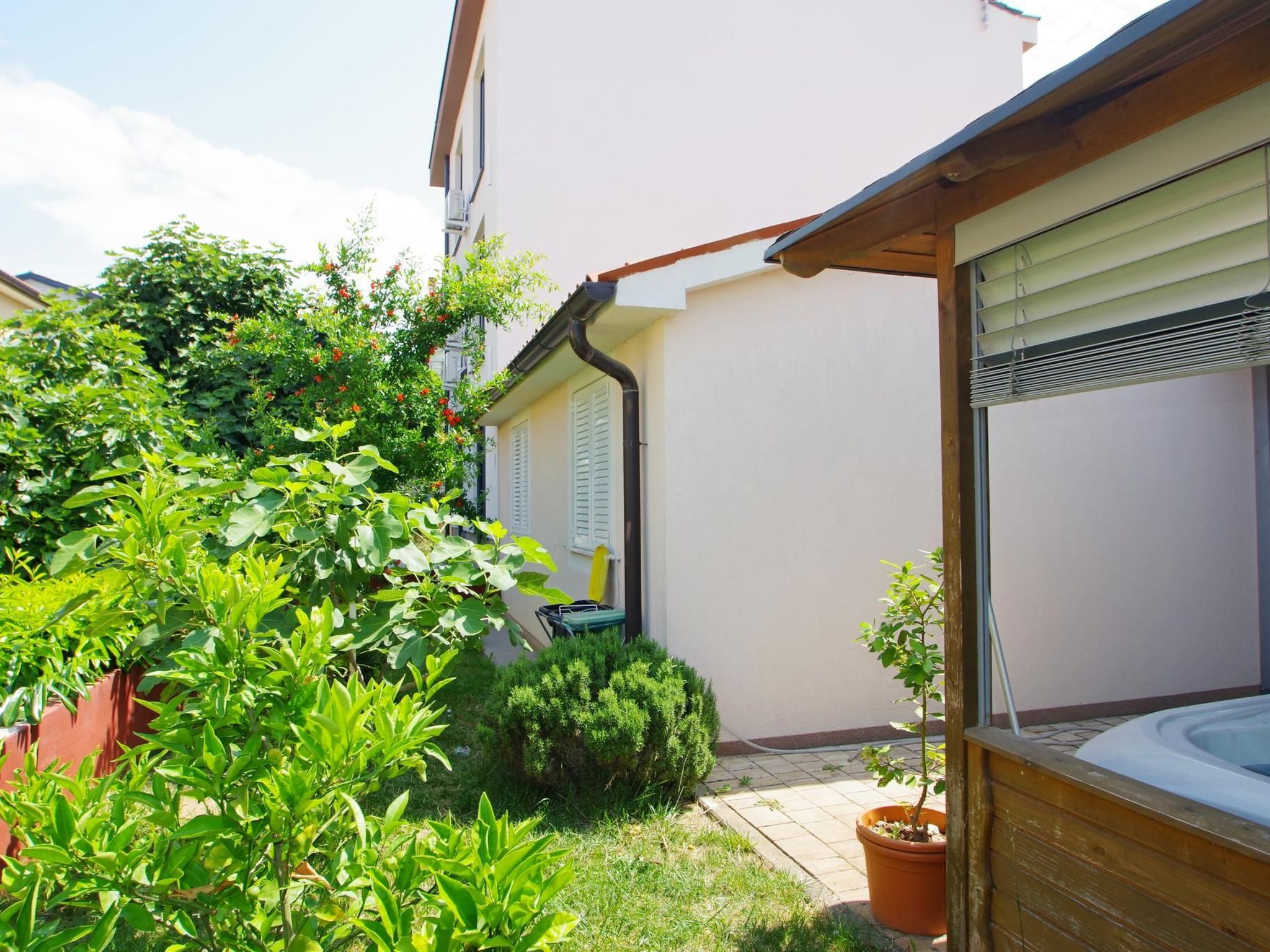 In Medulin, in der Nähe des Strandes-Draußen