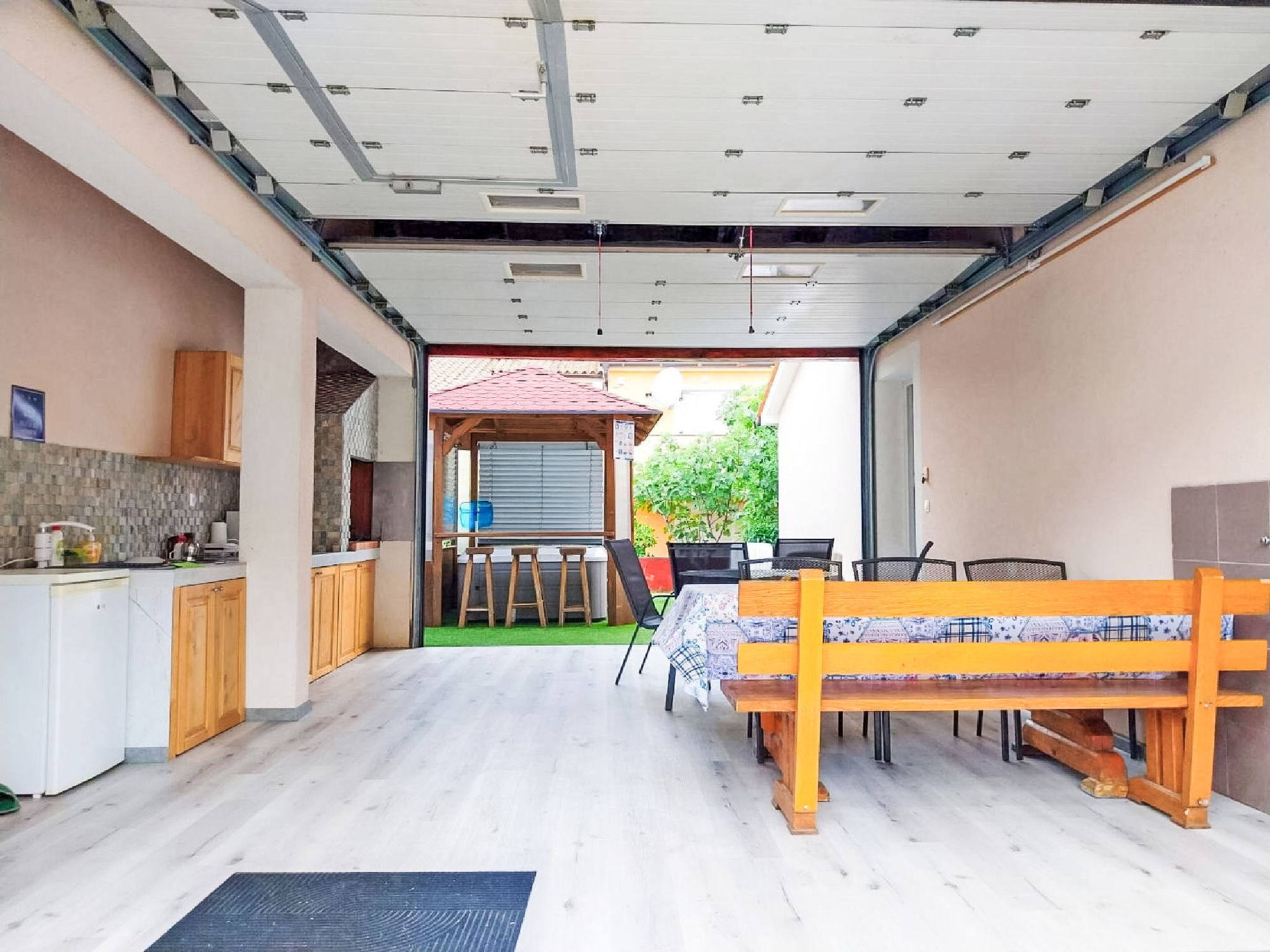 in Medulin, in der Nähe des Strandes — Kitchen / Dining Room (1 of 37)