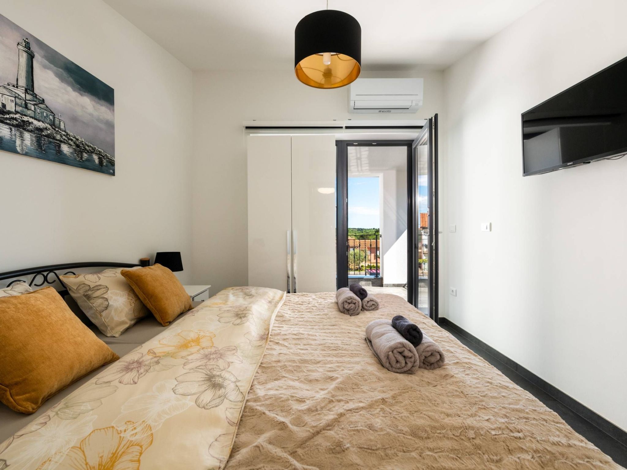 4 SZ mit Bad en suite Pool und Sommerküche-Binnen