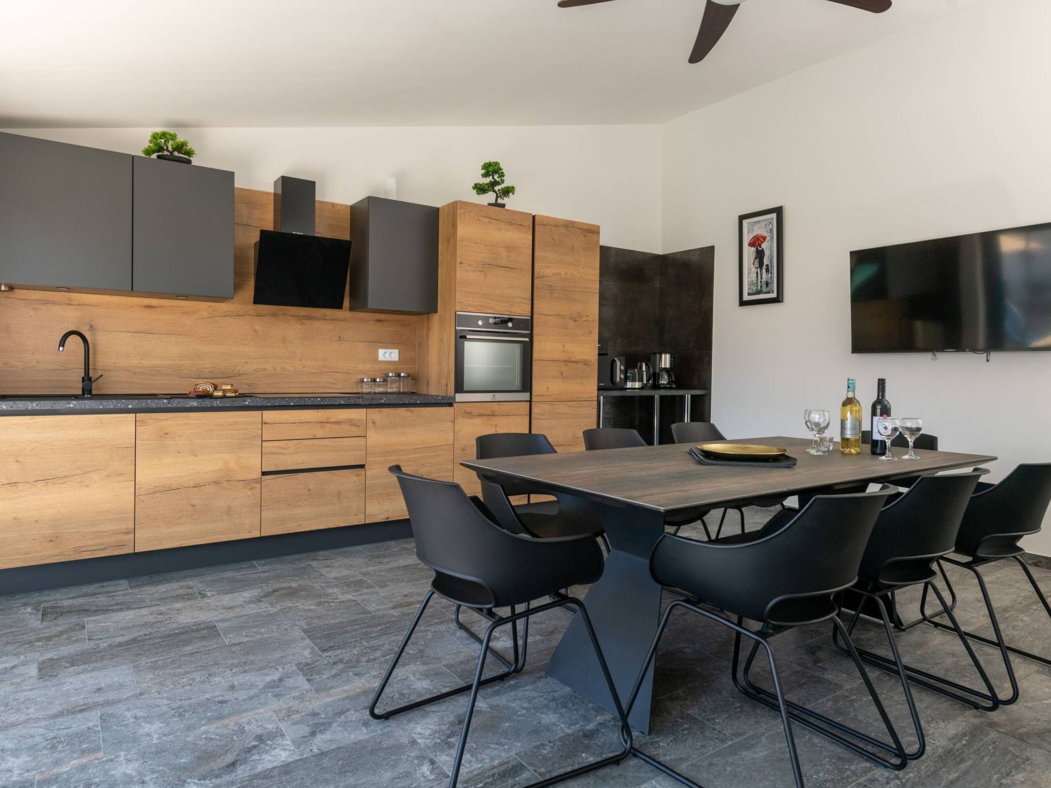 4 SZ mit Bad en suite Pool und Sommerküche-Binnen