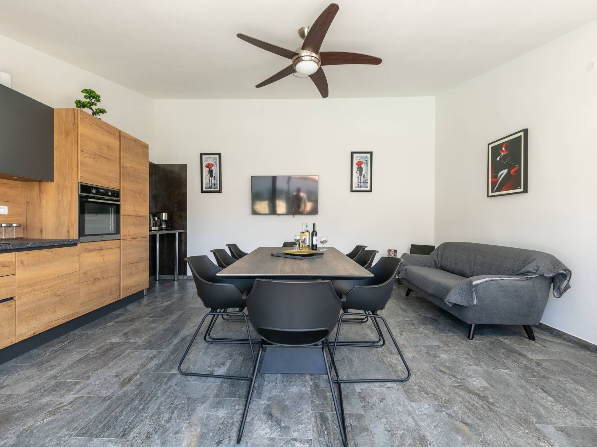 4 SZ mit Bad en suite Pool und Sommerküche-Binnen