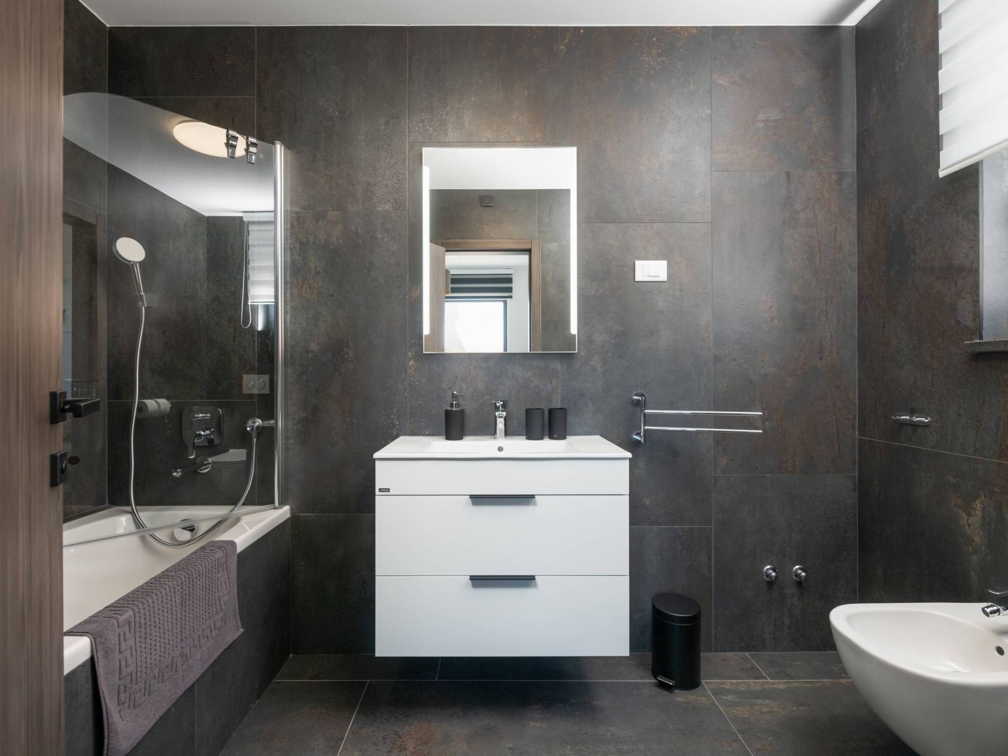 4 SZ mit Bad en suite Pool und Sommerküche-Binnen