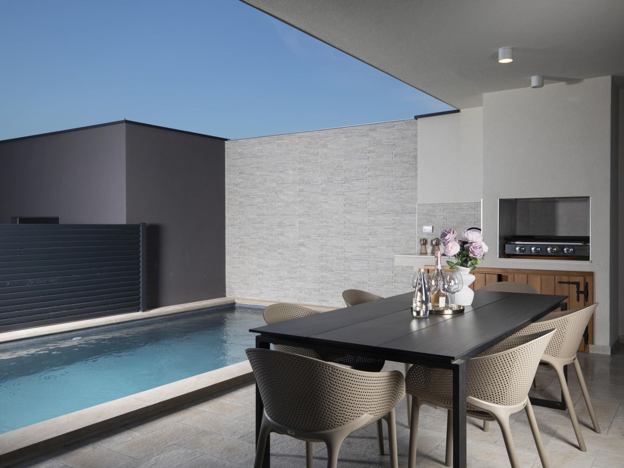 Villa Oasis mit beheiztem Pool, 700 m vom Meer entfernt-Inside