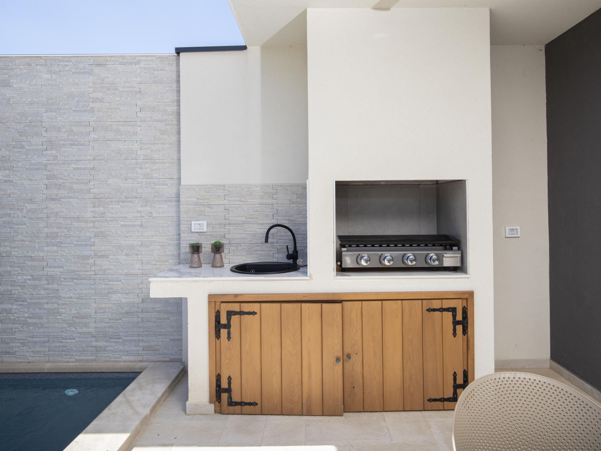 Villa Oasis mit beheiztem Pool, 700 m vom Meer entfernt-Inside