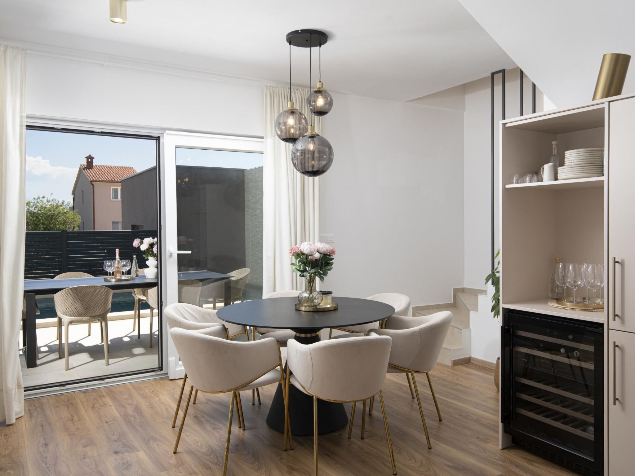 Villa Oasis mit beheiztem Pool, 700 m vom Meer entfernt-Inside