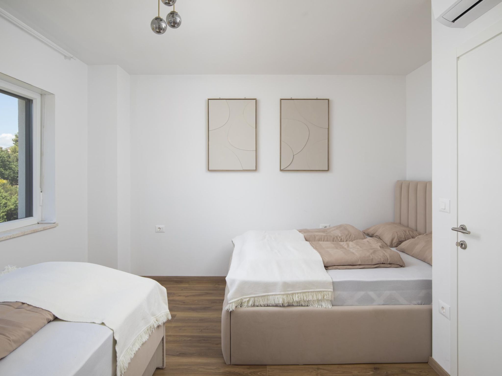 Villa Oasis mit beheiztem Pool, 700 m vom Meer entfernt-Inside