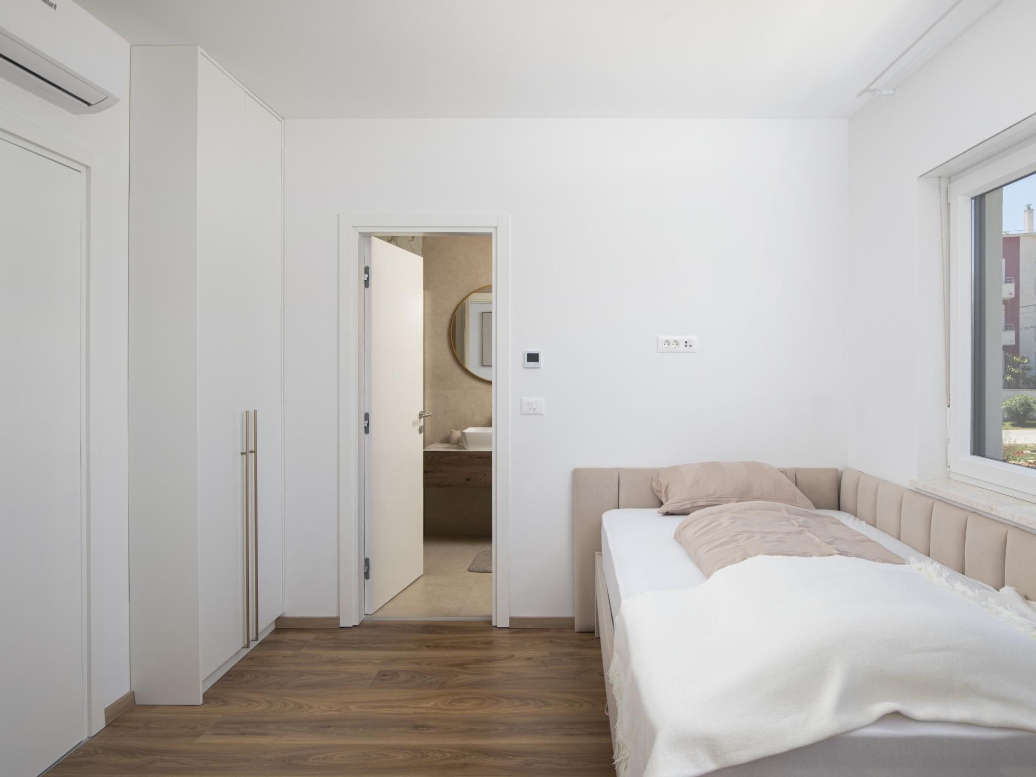 Villa Oasis mit beheiztem Pool, 700 m vom Meer entfernt-Inside