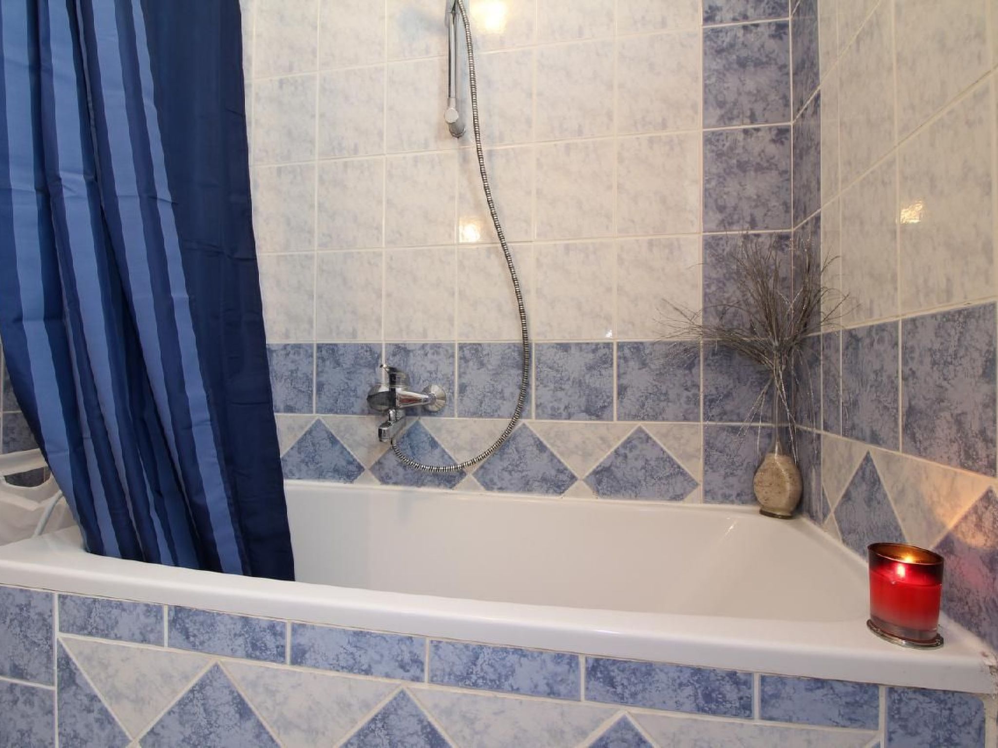 Schönes Apartment, privater Parkplatz und Strand in der Nähe-Inside